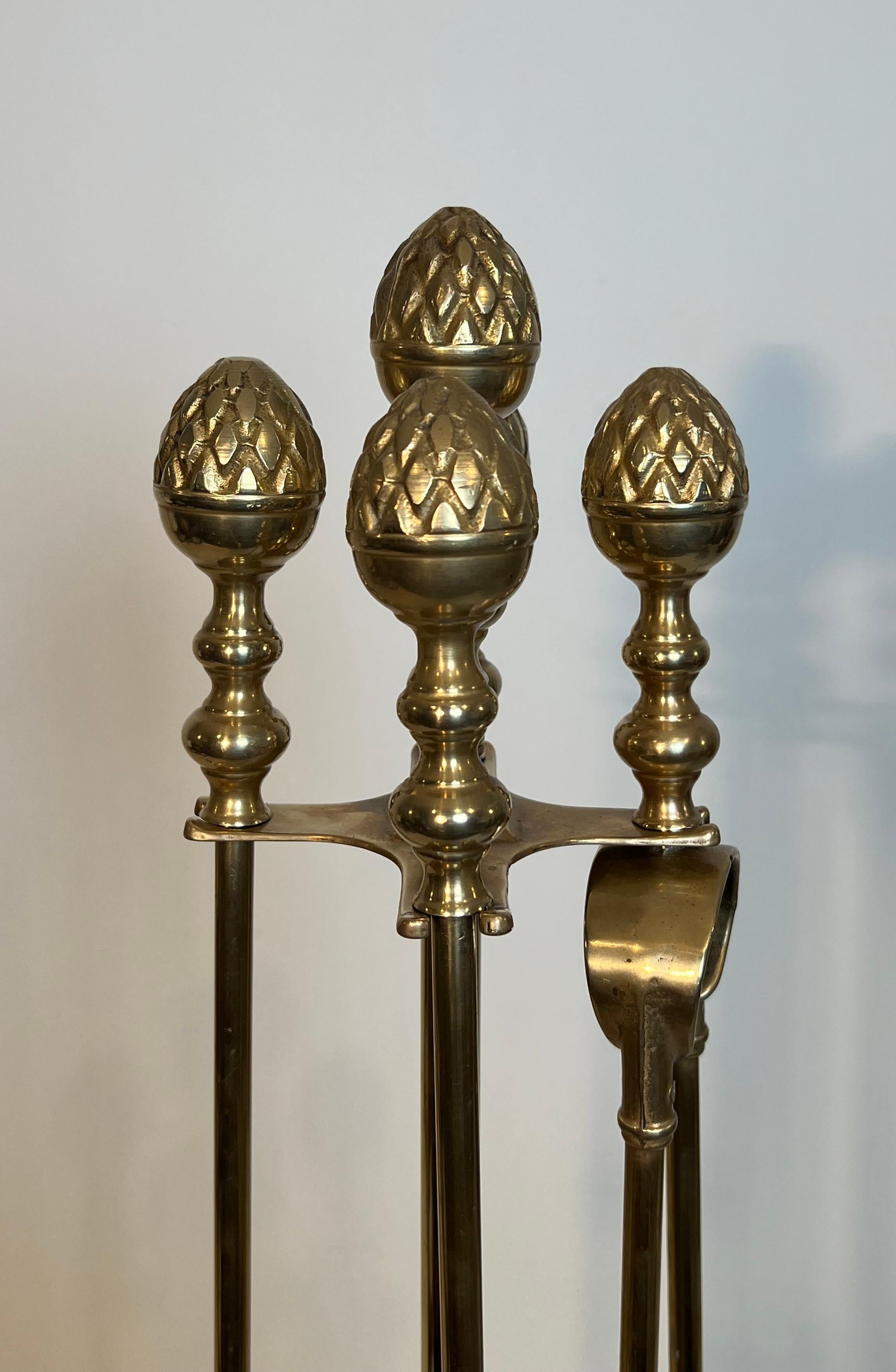 Francese Ananas alto in ottone per caminetto nello stile della Maison Baguès in vendita