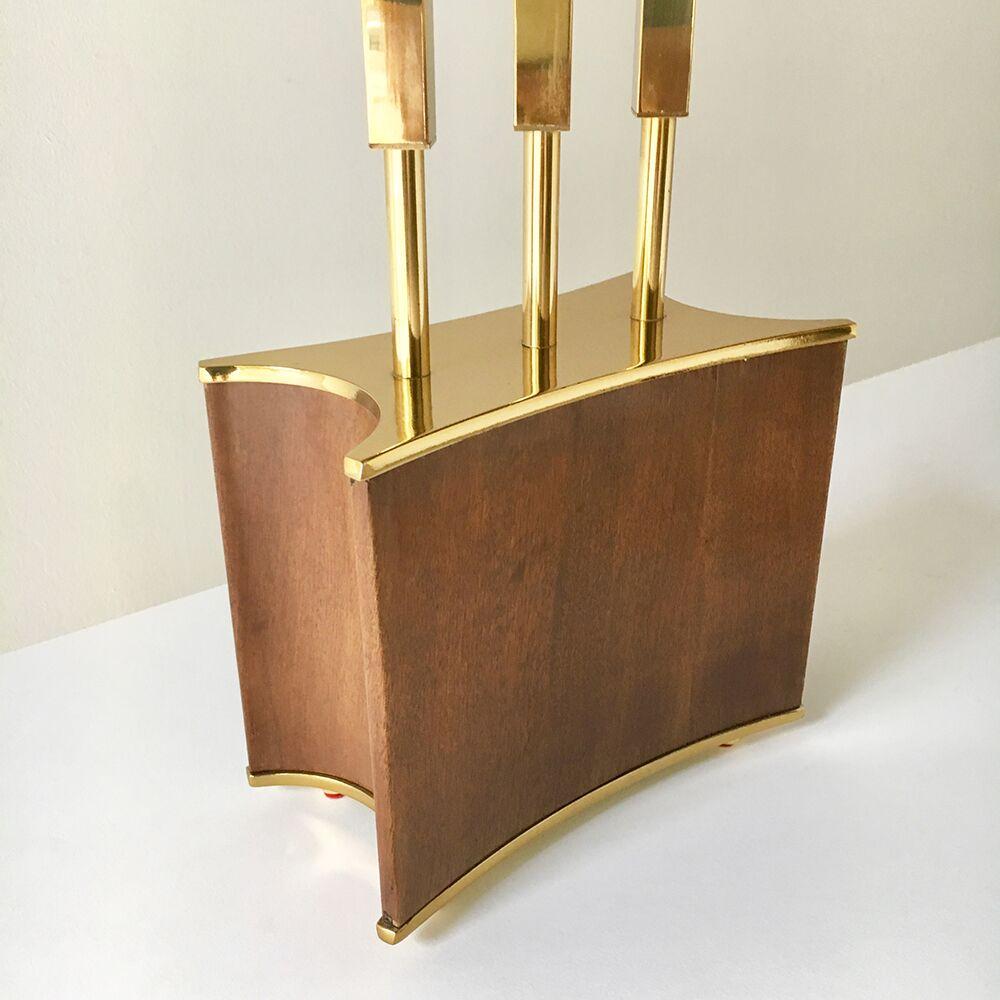 American Tall Brass Rod and Wooden Veneered Pillar Table Lamp, 1960s For Sale