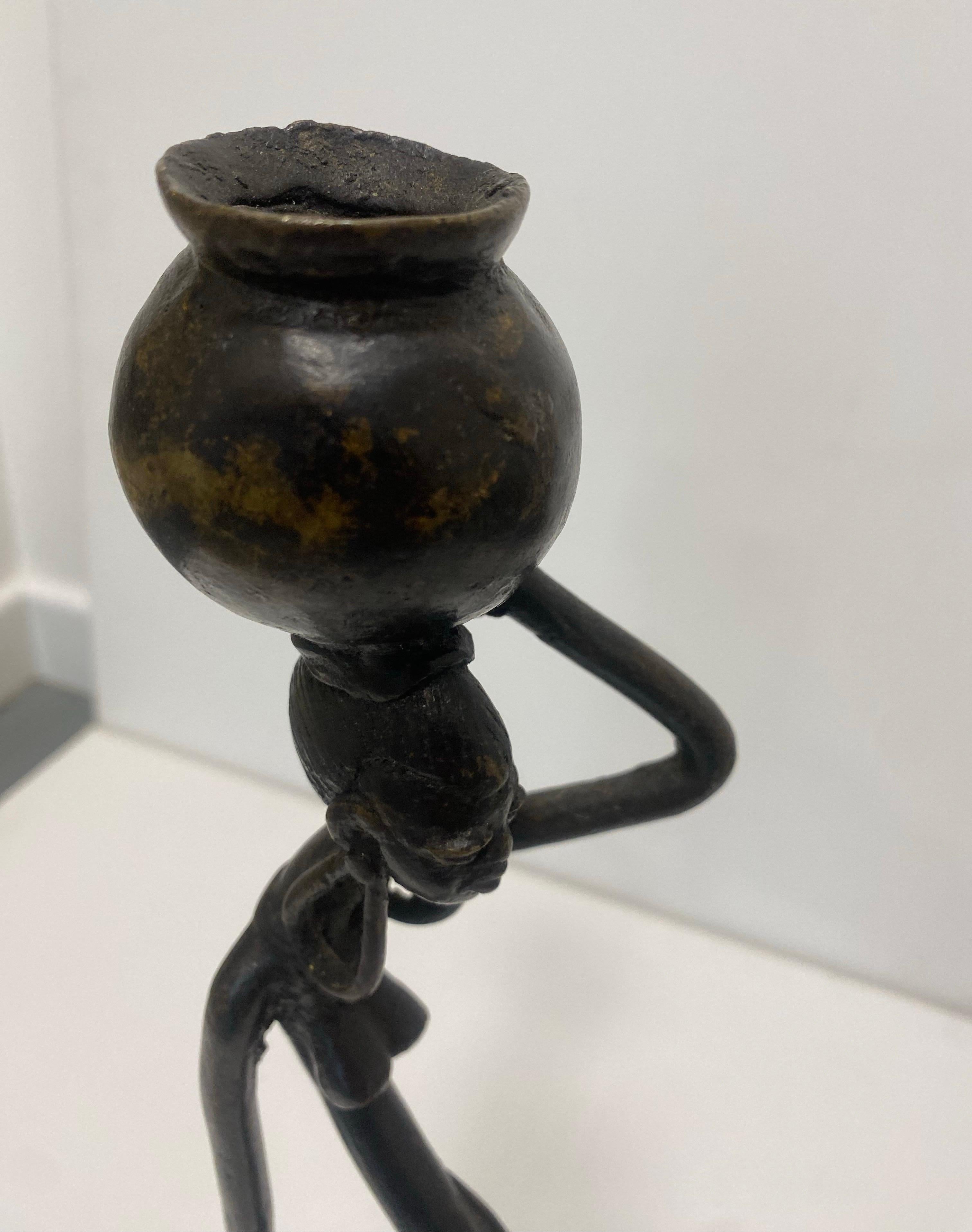 Sculture Masai alte in bronzo 1960s Vintage Kenya Madre Bambino Stile Giacometti in vendita 4