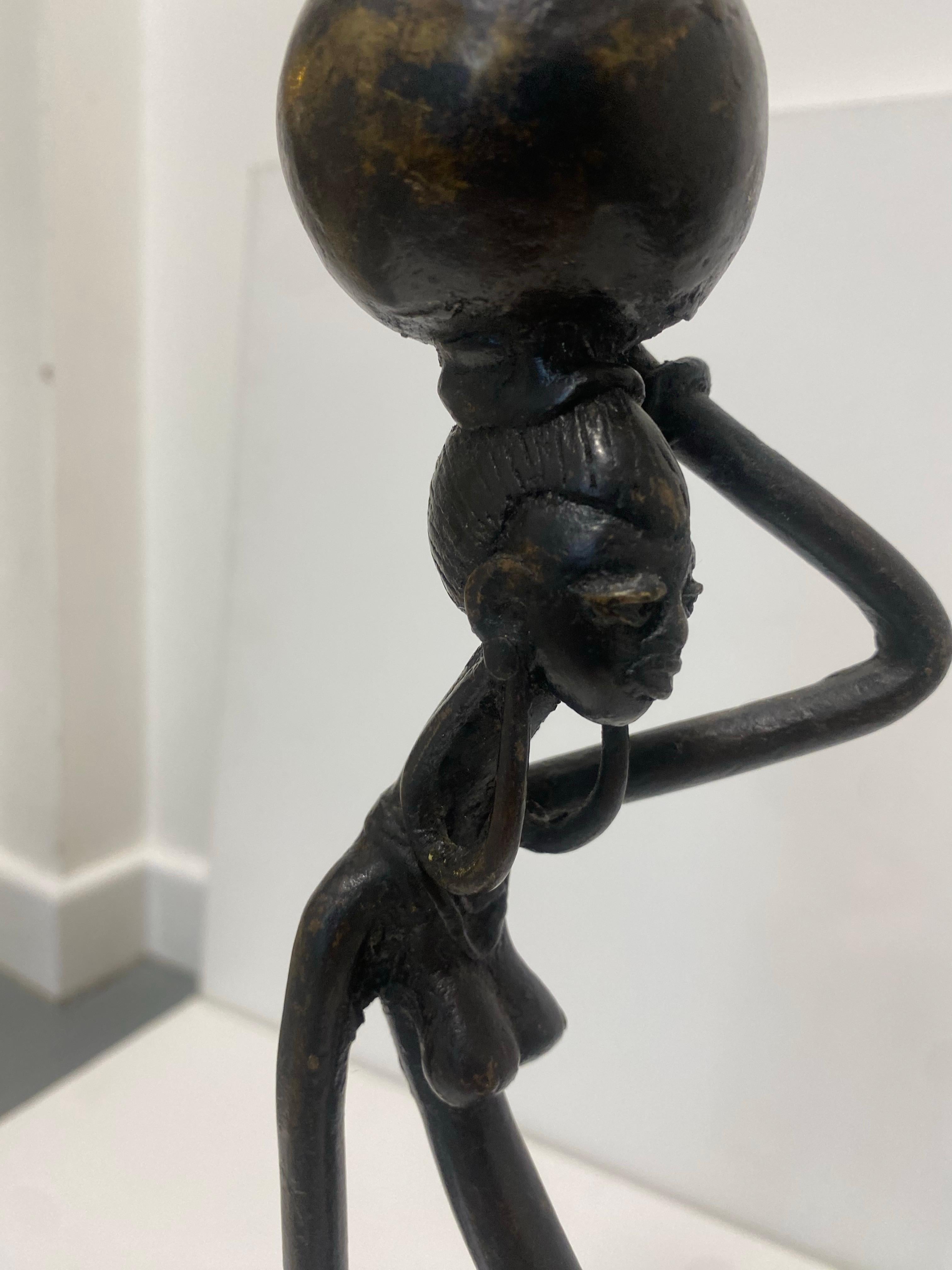 Sculture Masai alte in bronzo 1960s Vintage Kenya Madre Bambino Stile Giacometti in vendita 5