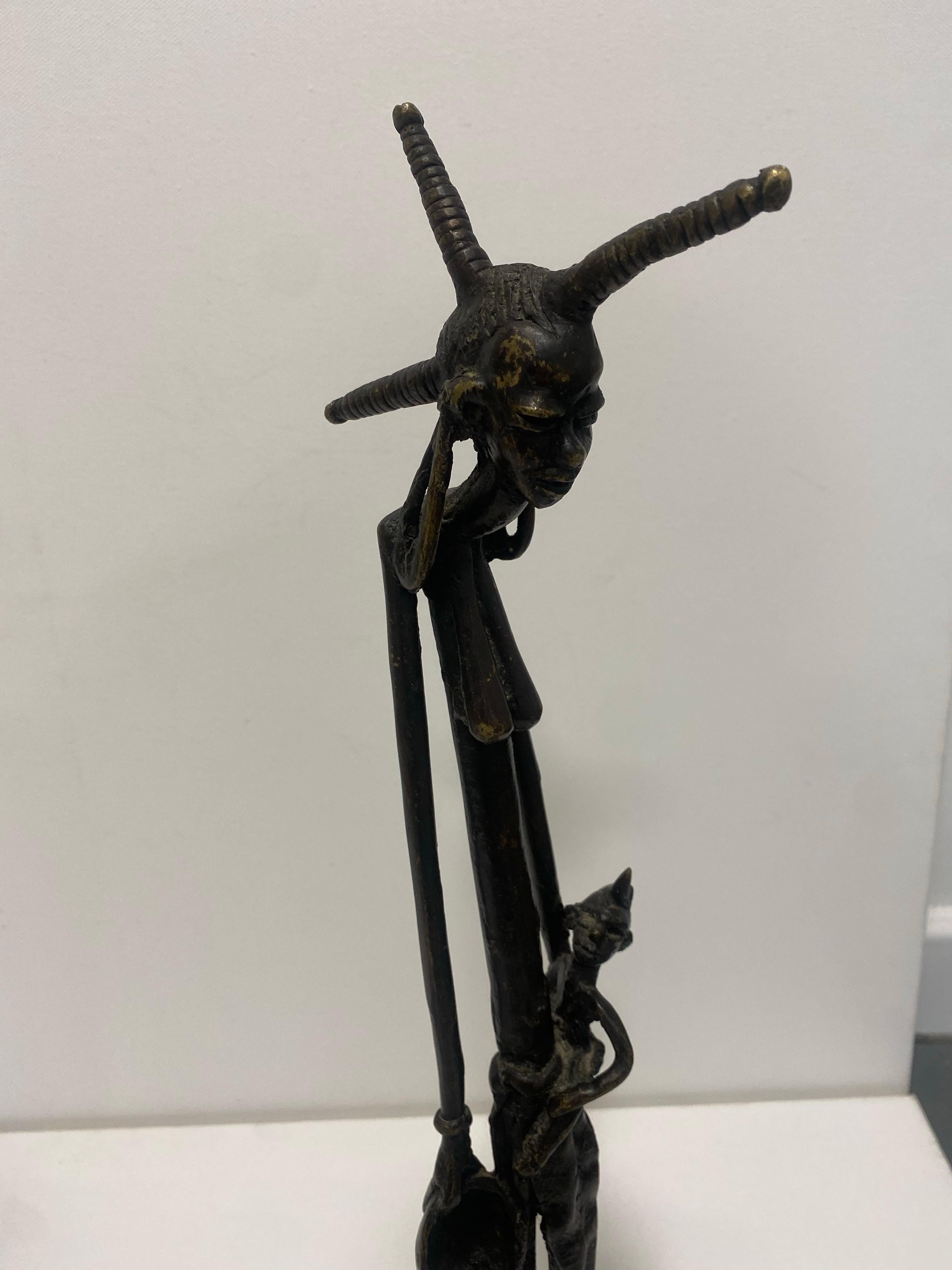 Sculture Masai alte in bronzo 1960s Vintage Kenya Madre Bambino Stile Giacometti in vendita 8