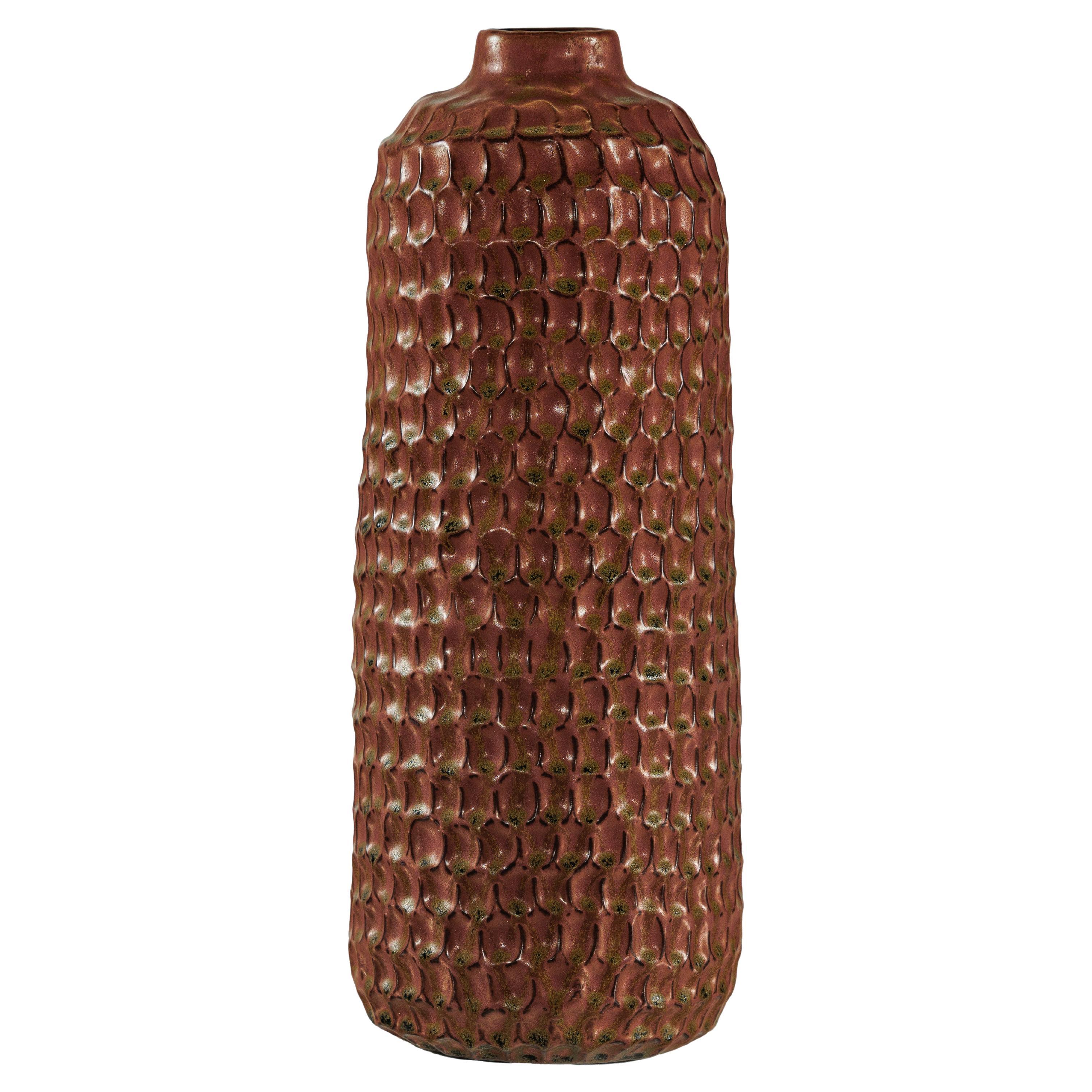 Vaso alto in ceramica marrone con struttura a nido d
ape e smalto verde maculato