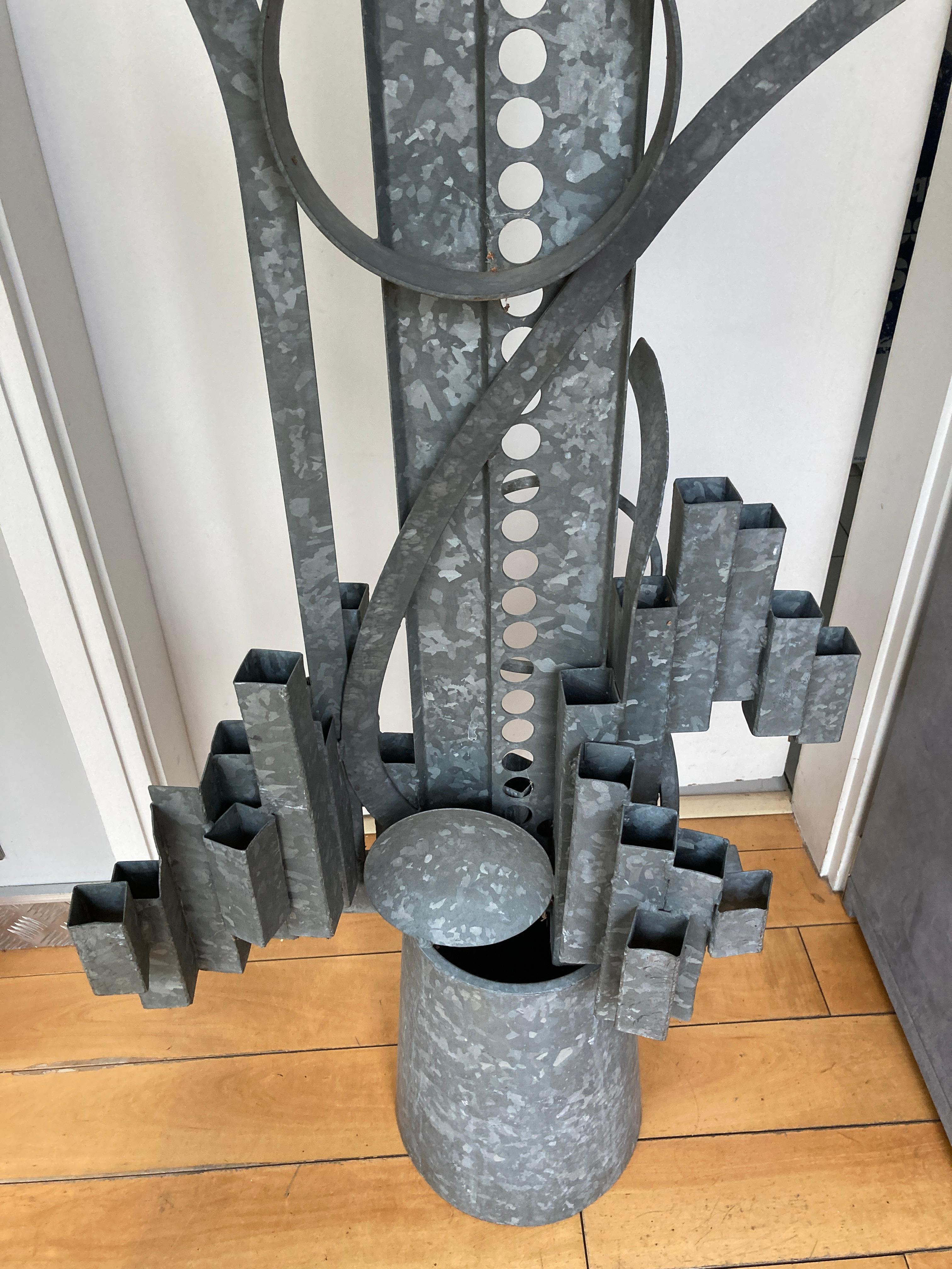 Late 20th Century Tall brutalist metal sculpture For Sale