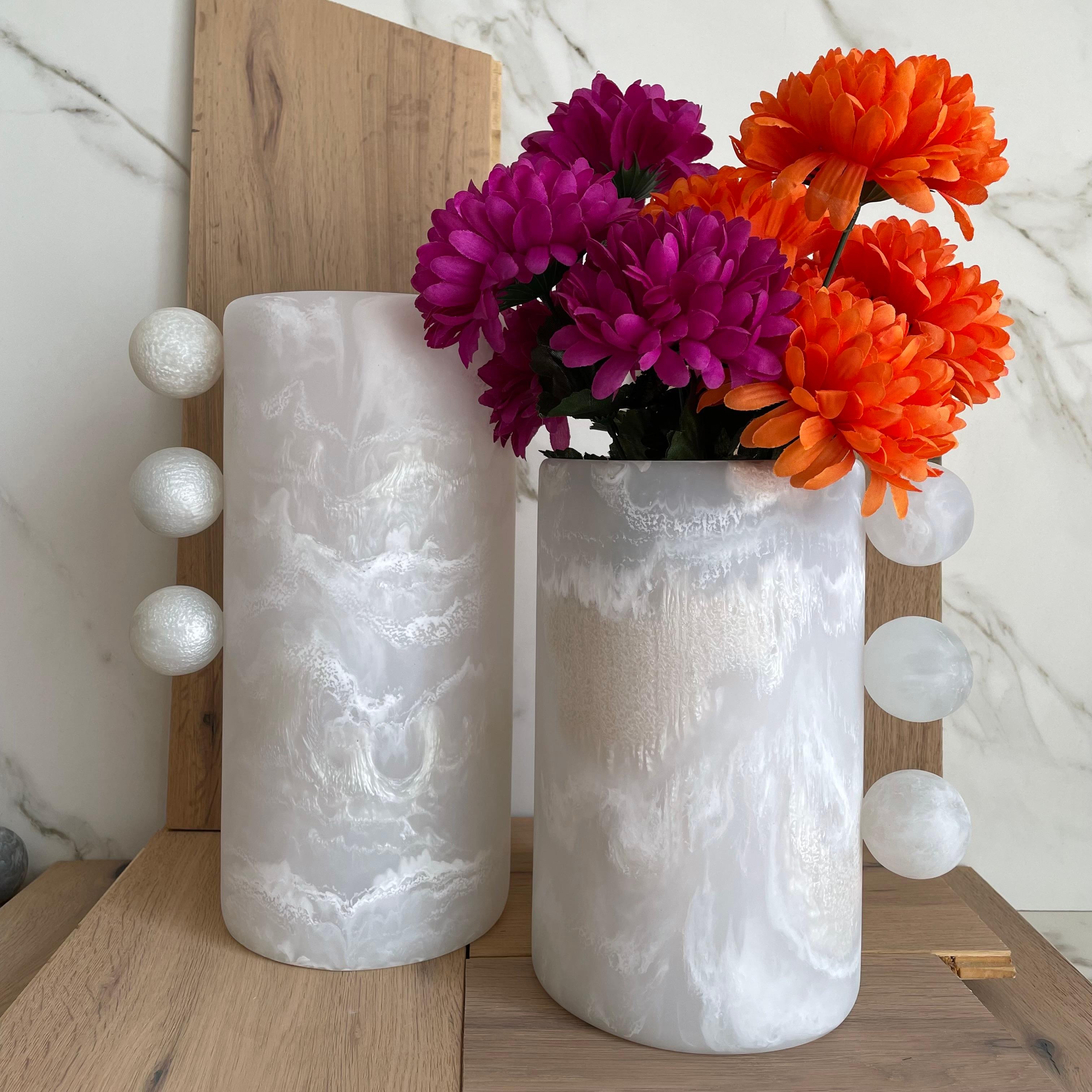 Modern Tall Bubble Vase in White Textured Resin by Paola Valle For Sale