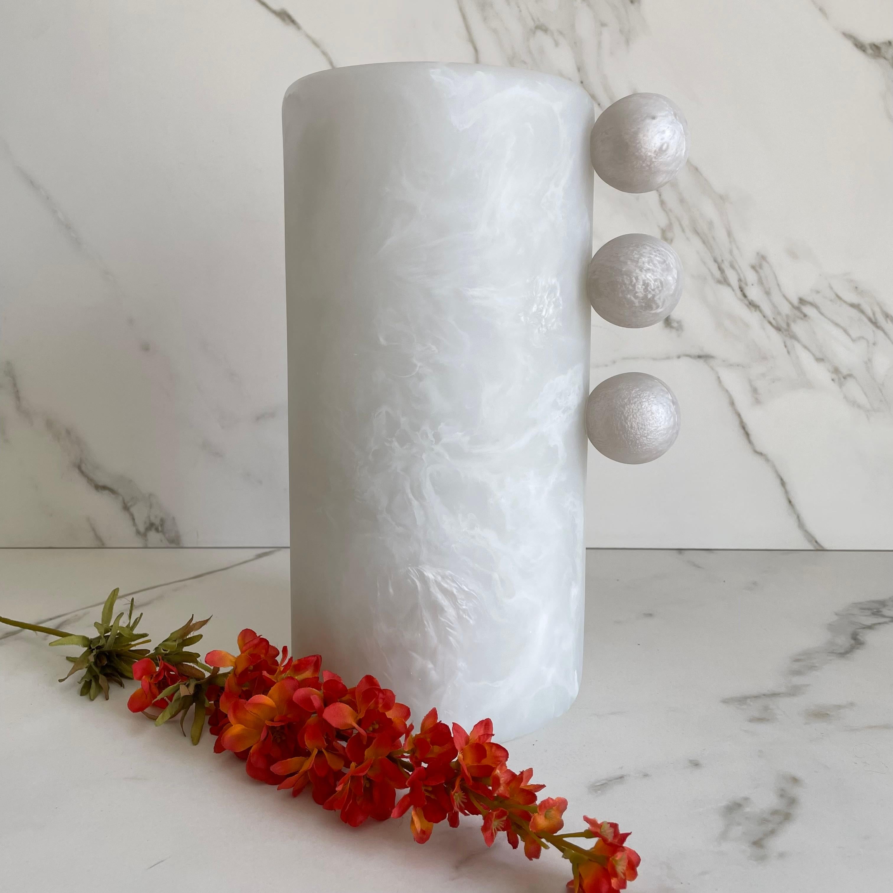 Modern Tall Bubble Vase in White Textured Resin by Paola Valle For Sale