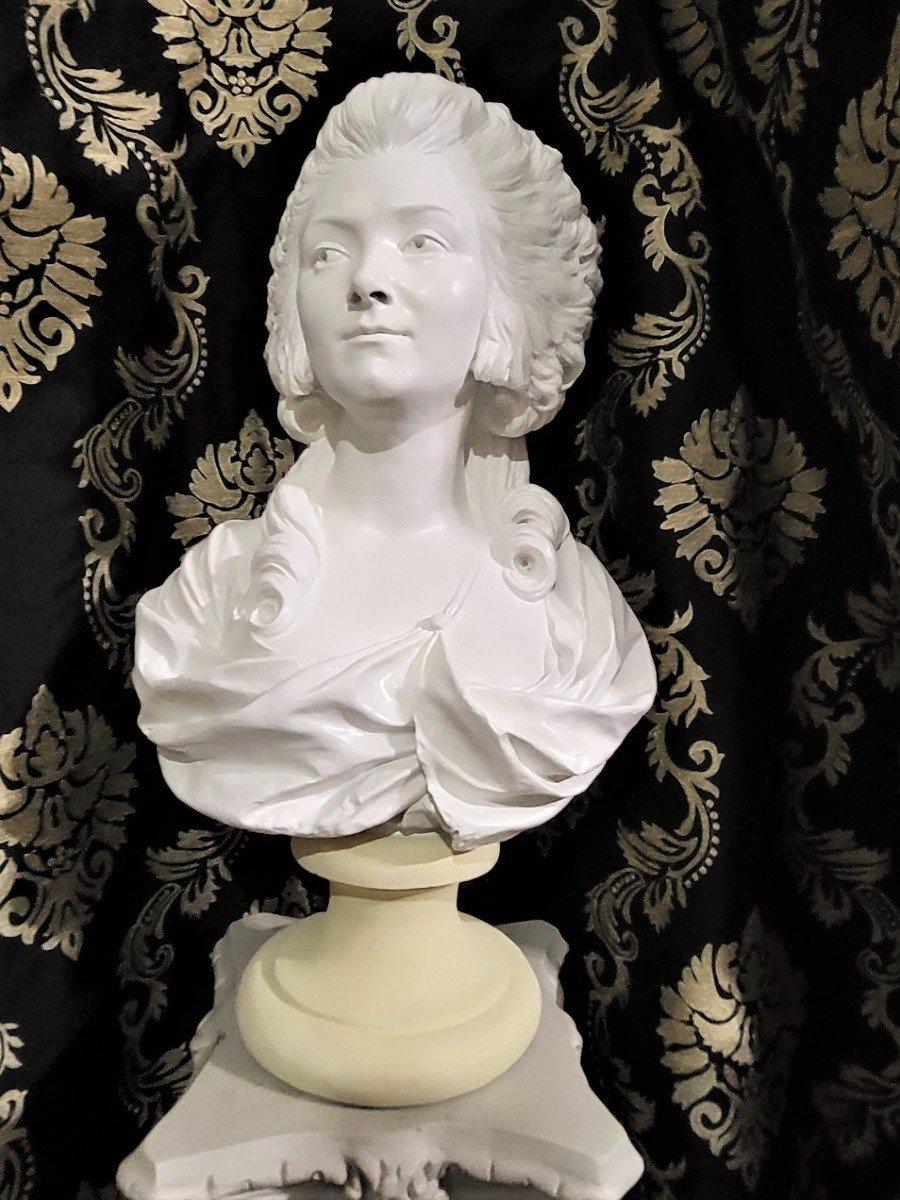 Große Büste einer edlen französischen Dame, Frankreich, 19. Jahrhundert (Gips) im Angebot