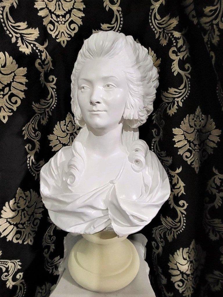Tall Bust of a Noble French Lady, France 19th Century For Sale at 1stDibs