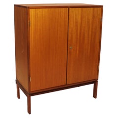 Tall Cabinet in Light Mahogany, Model M40, Henning Jensen and Torben Waleur