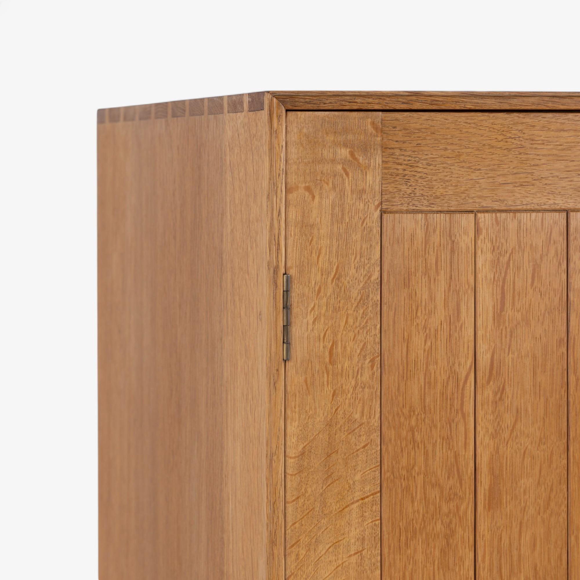Tall cabinet in oak by Mogens Koch In Good Condition For Sale In Copenhagen, DK