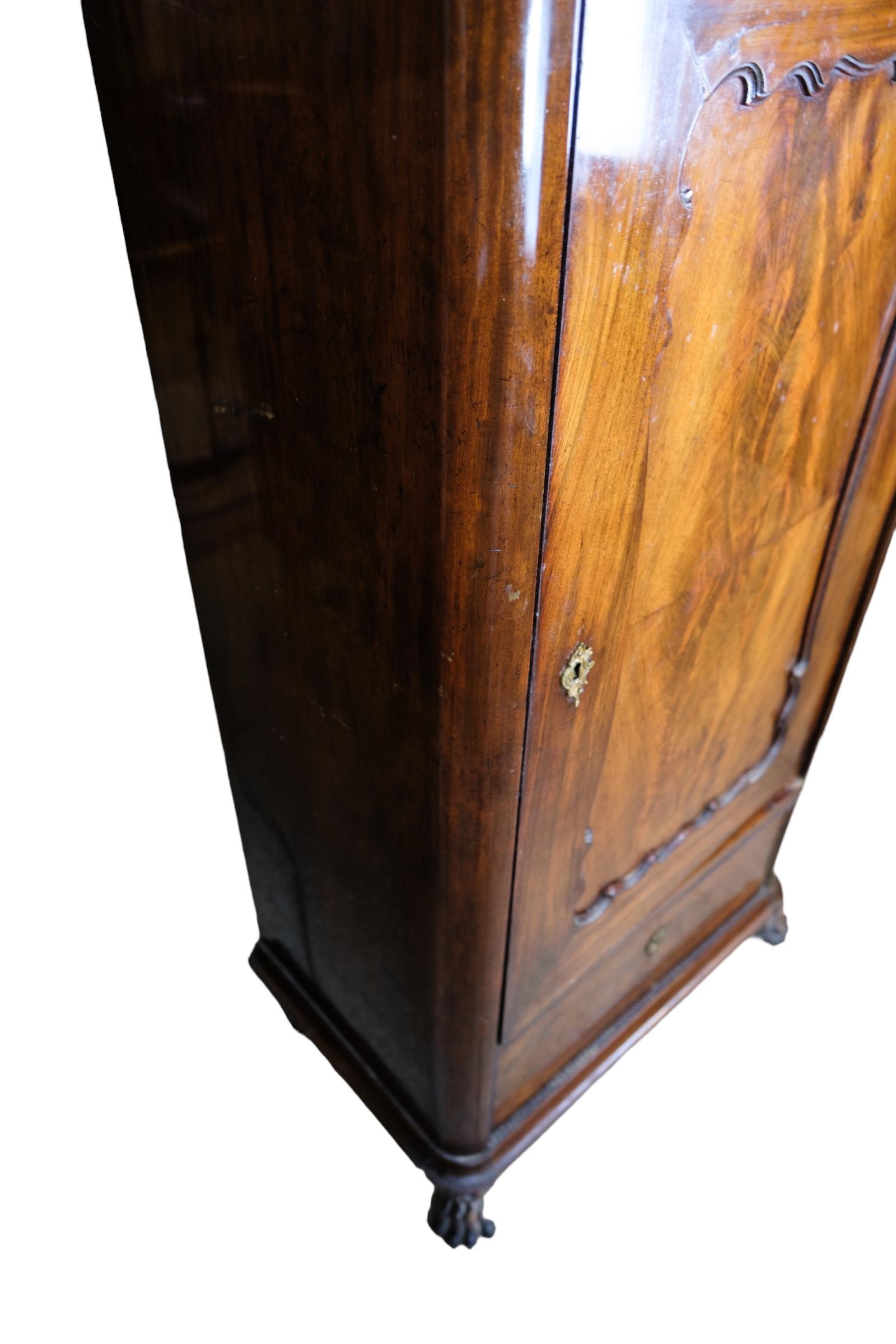 Tall Cabinet in Polished Mahogany from the 1850s In Good Condition For Sale In Lejre, DK