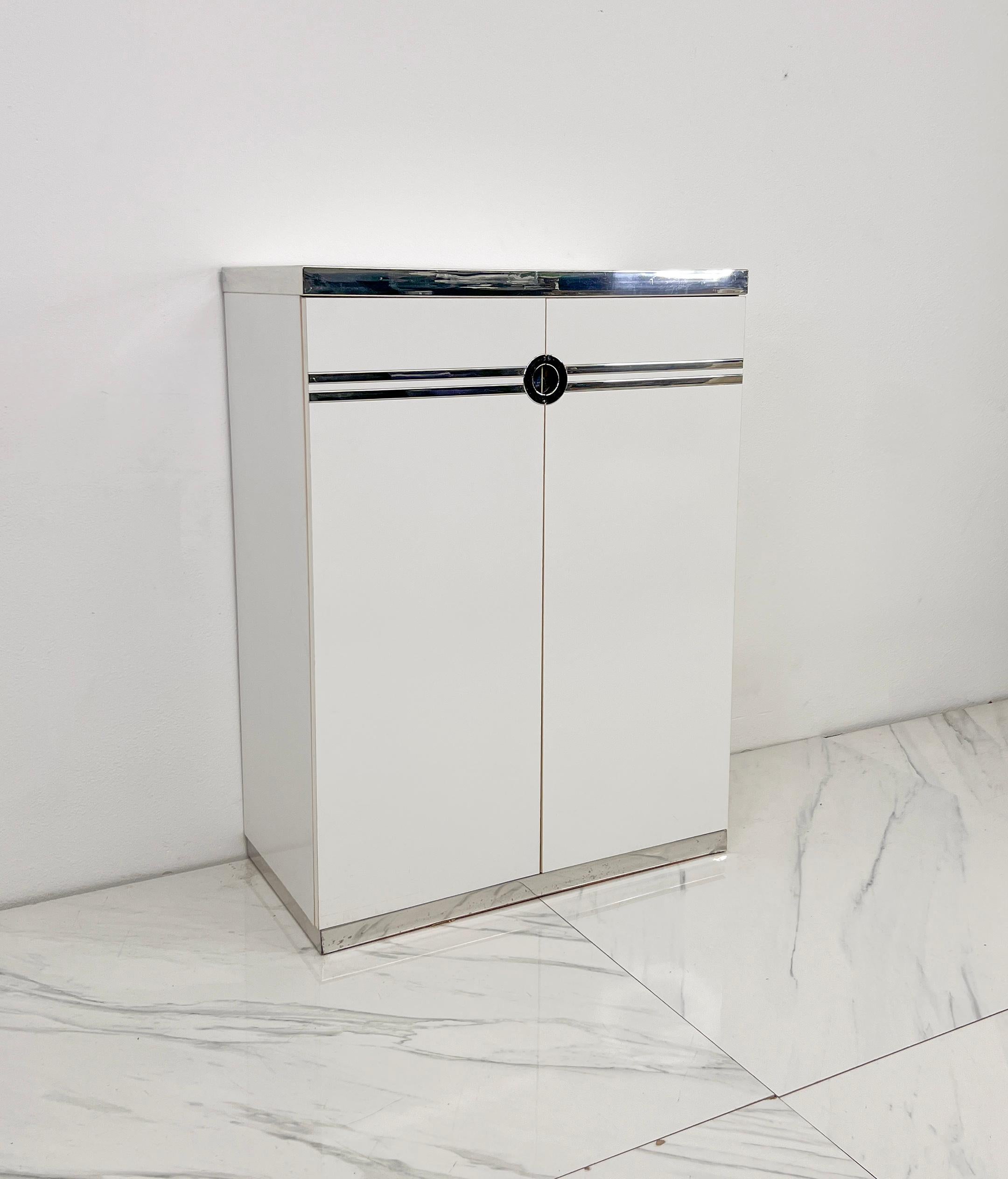 Armadio alto, guardaroba, cassettiera, Pierre Cardin, anni '70 In condizioni buone in vendita a Culver City, CA