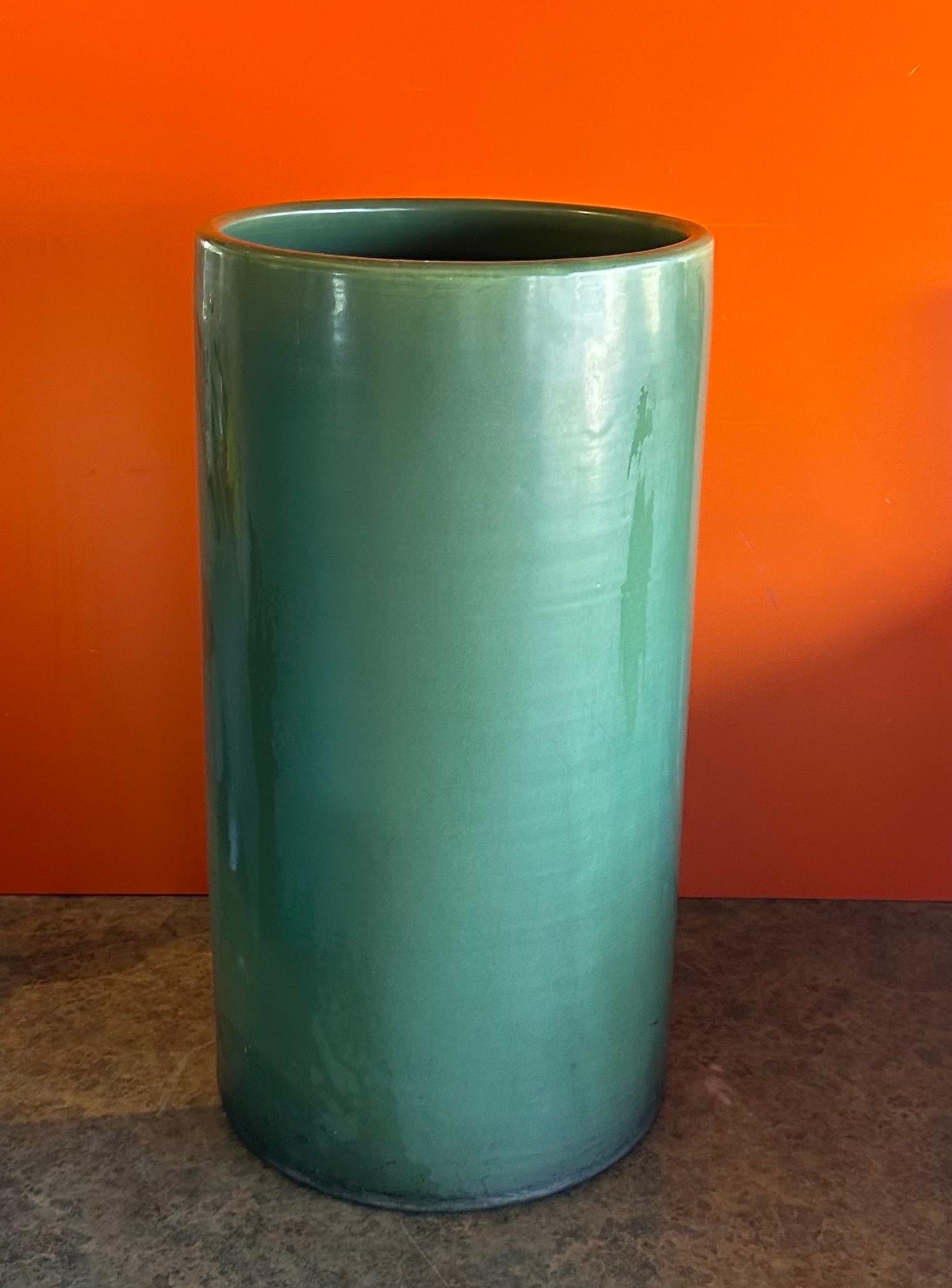 Tall California Design MCM Ceramic Planter in the Style of Gainey For Sale 1