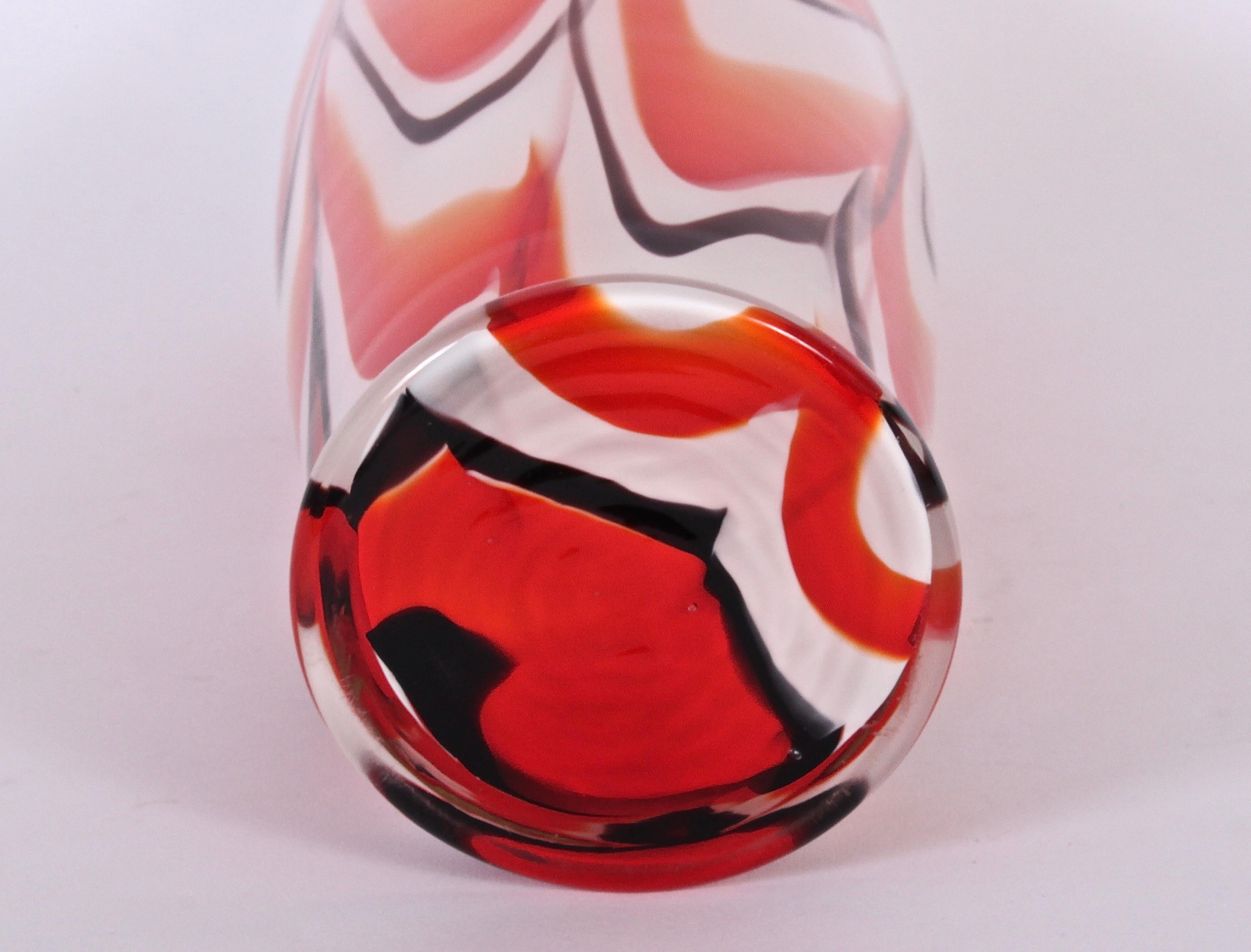 Große Carlo Moretti-Vase aus „Marmoriertem“ Muranoglas in Burgunder, Orange und Weiß, um 1970 (Italienisch)