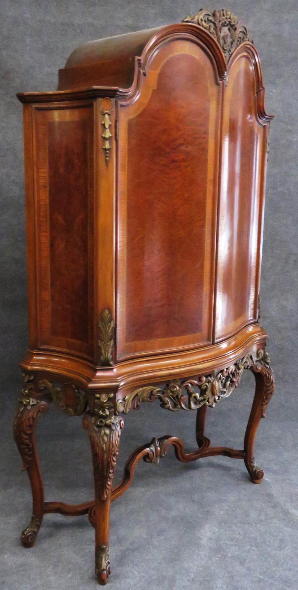 French Louis XV Style Carved Satinwood  China Liquor Cabinet, circa 1920s 1