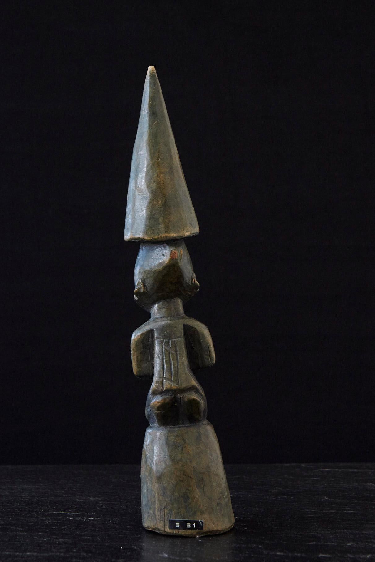 Mid-20th Century Tall Carved Wooden Oracle or Divination Tapper 