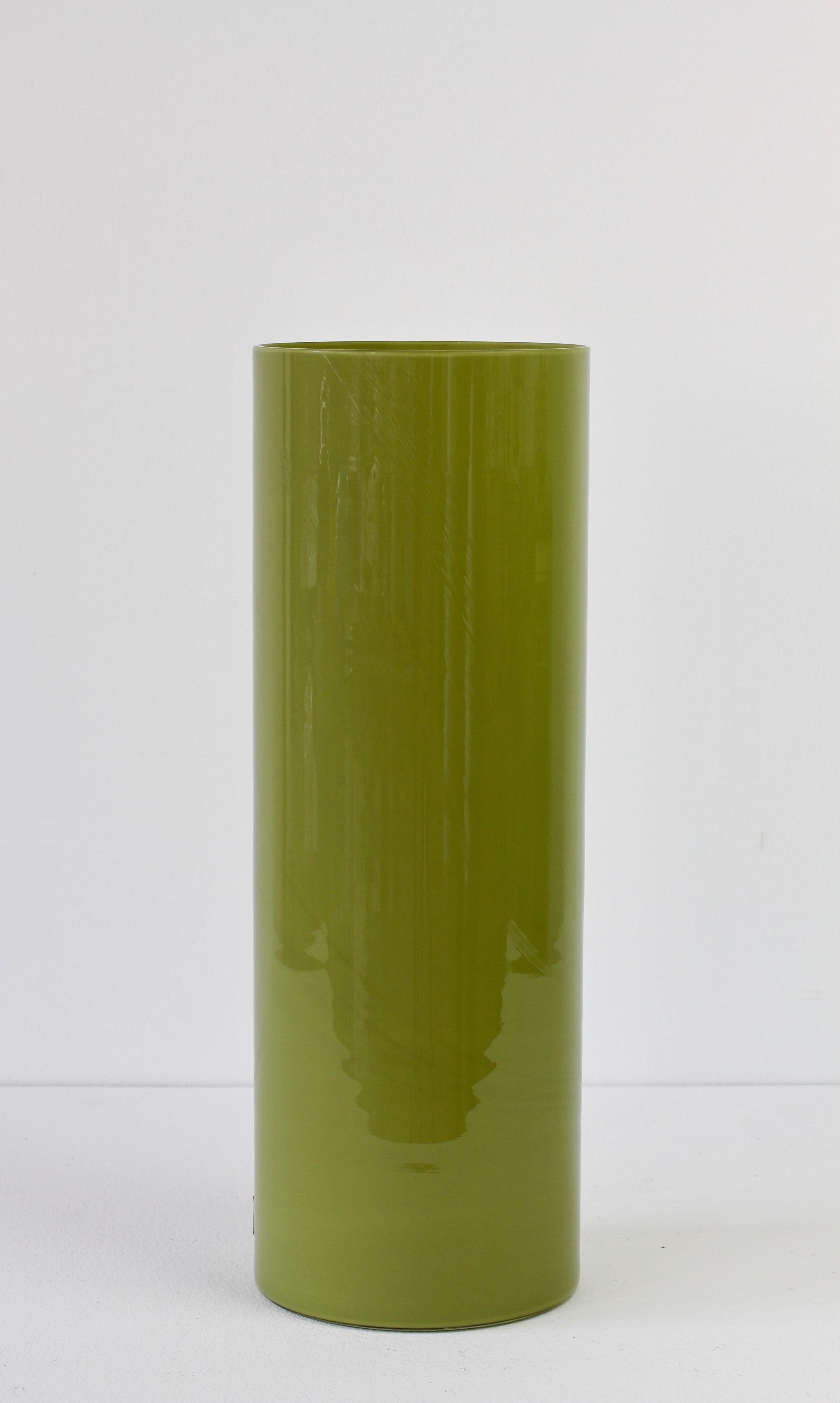 Large and tall apple or moss green Cenedese vintage Italian midcentury Murano glass vase, made in Italy, circa 1970-1990. Particularly striking is it's Minimalist form and large size, having all the characteristics of hand thrown pottery with the