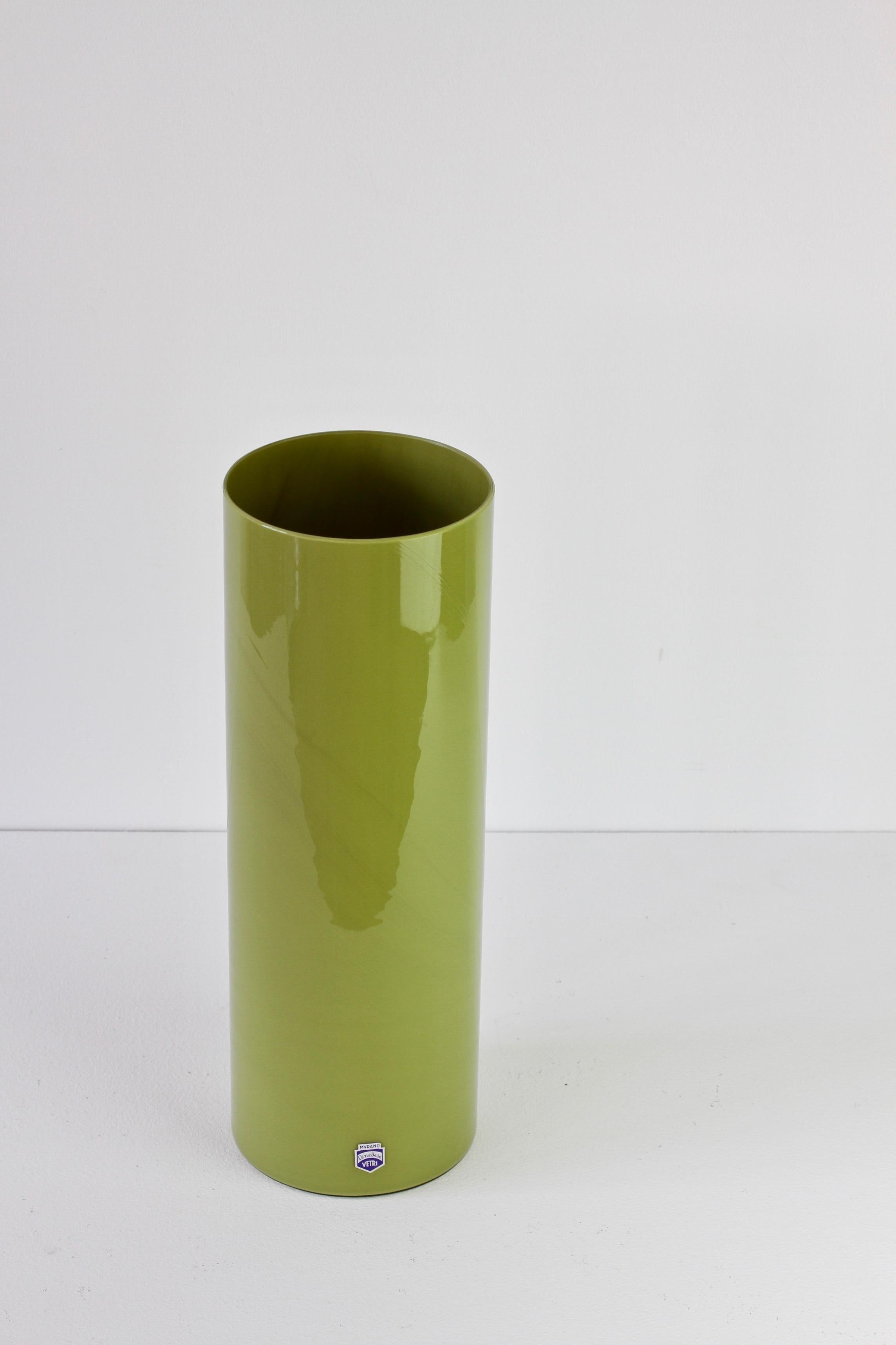 20th Century Tall Cenedese Moss Green Vintage Mid-Century Italian Murano Art Glass Vase For Sale