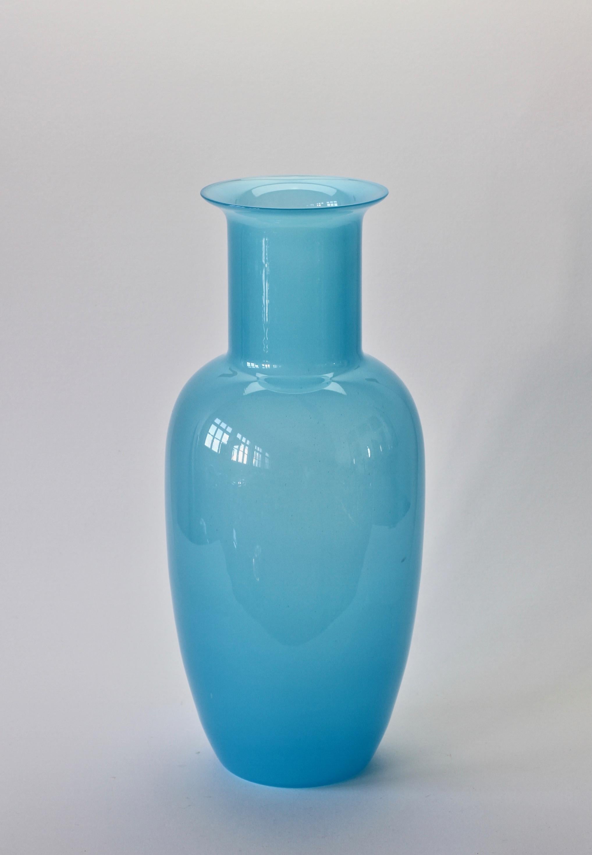 Tall Cenedese Vintage Midcentury Blue Italian Murano Glass Centrepiece Vase 1