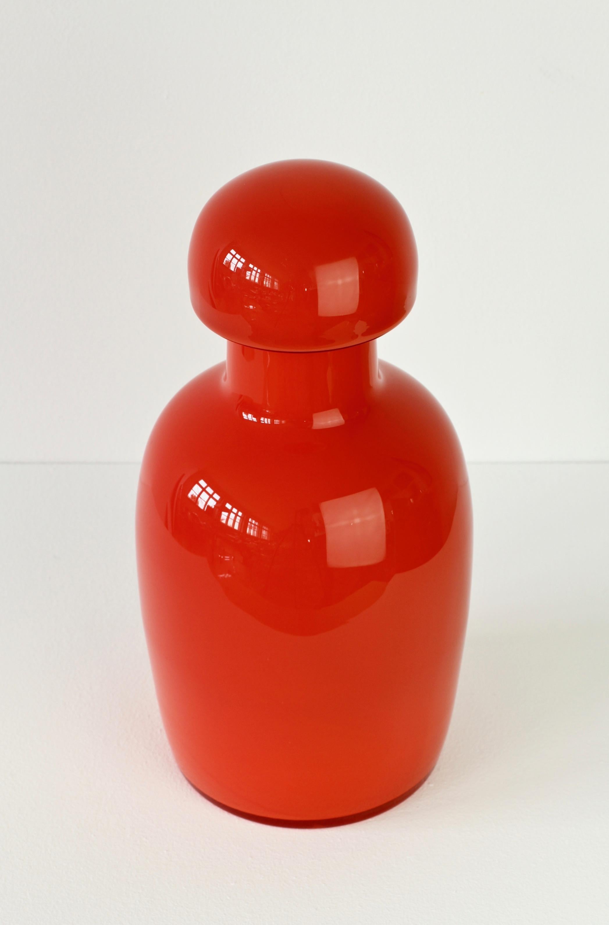 Mid-Century Modern Tall Cenedese Vintage Mid-Century Red Italian Murano Glass Urn or Vase For Sale