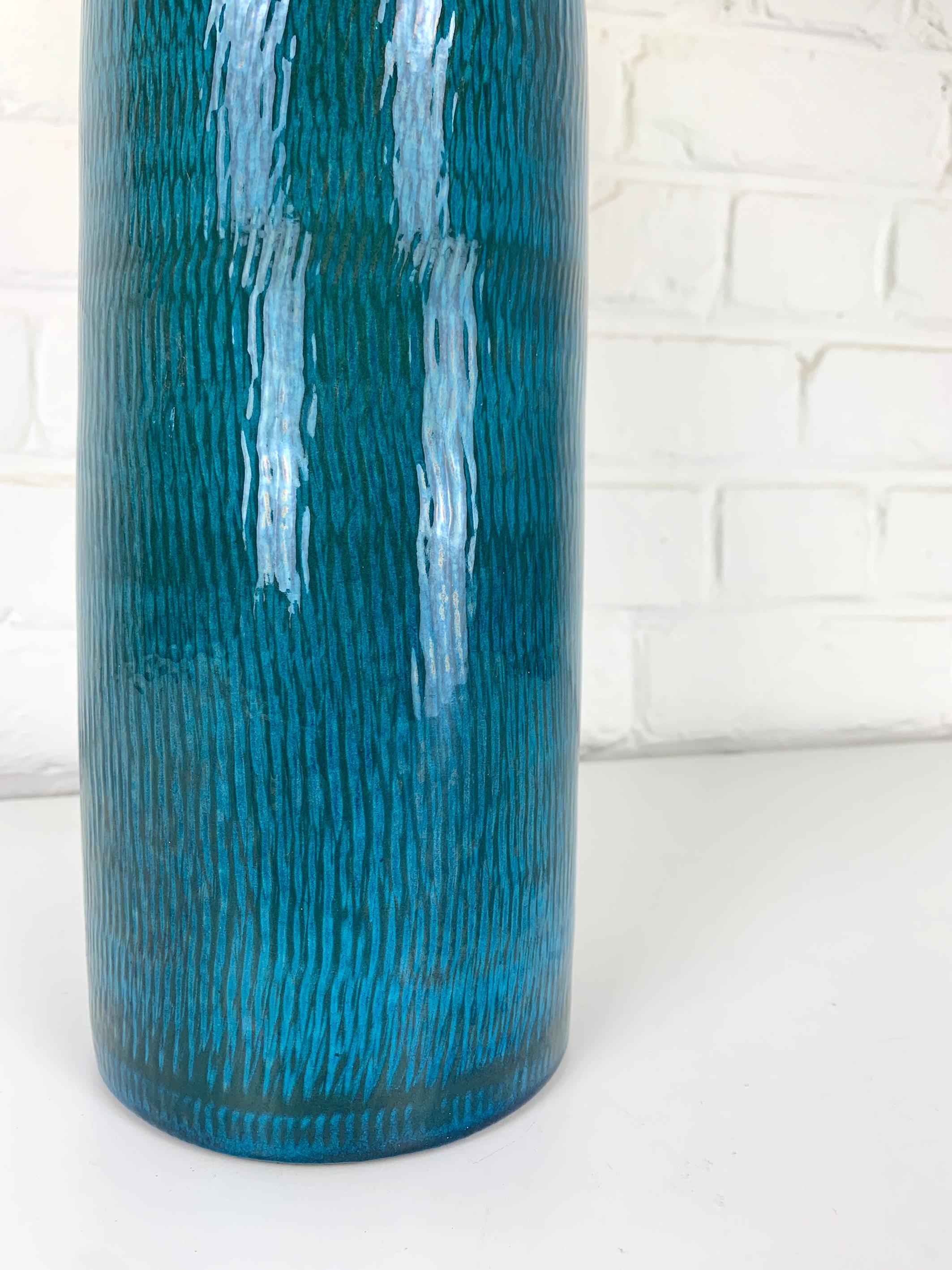 Lampada da tavolo alta in ceramica di Nymølle, Danimarca, nuovo paralume in rafia, anni '60 in vendita 2