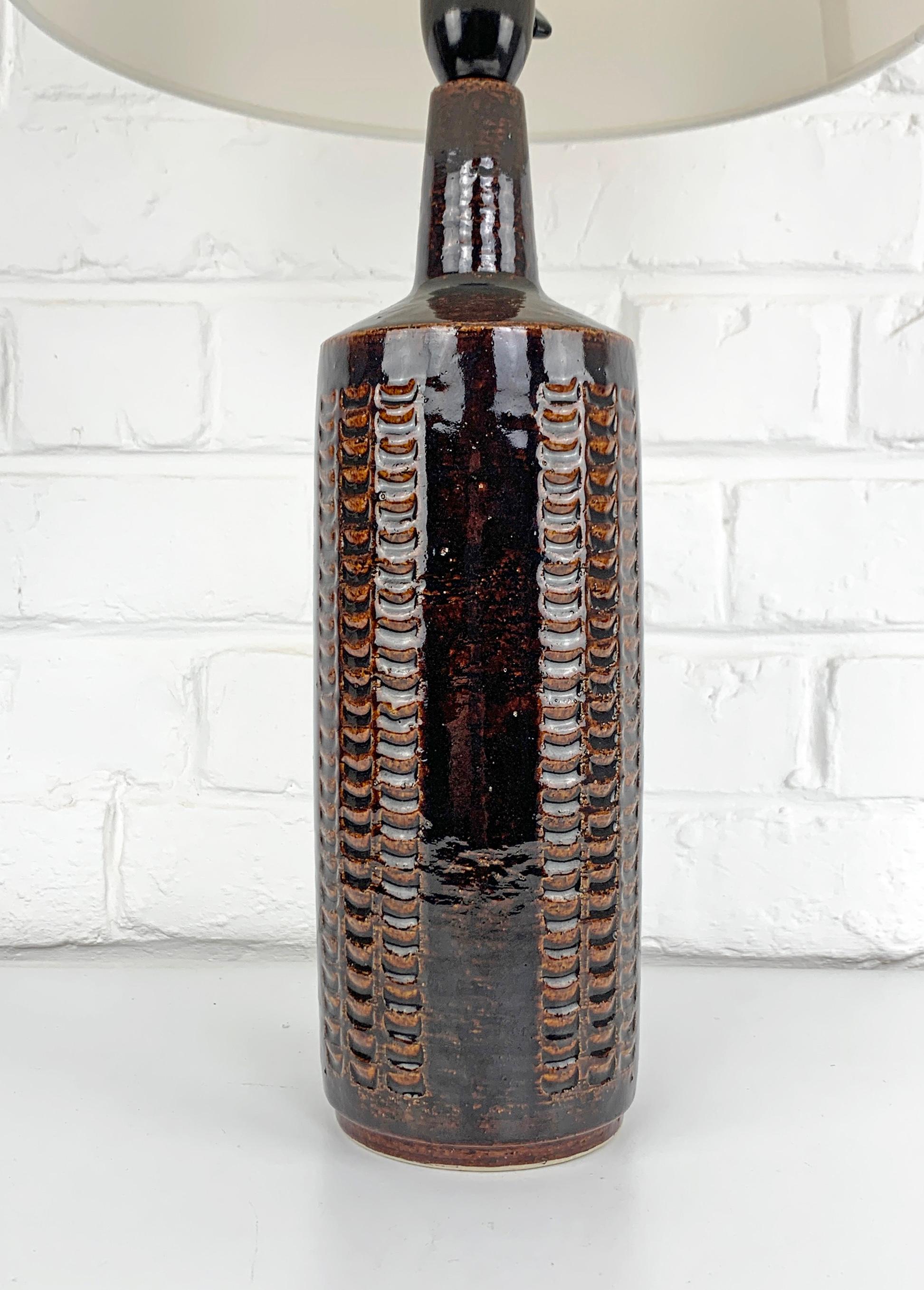 Fait main Grande lampe de table en céramique brune Palshus, Danemark, Per & Annelise Linnemann-Schmidt en vente