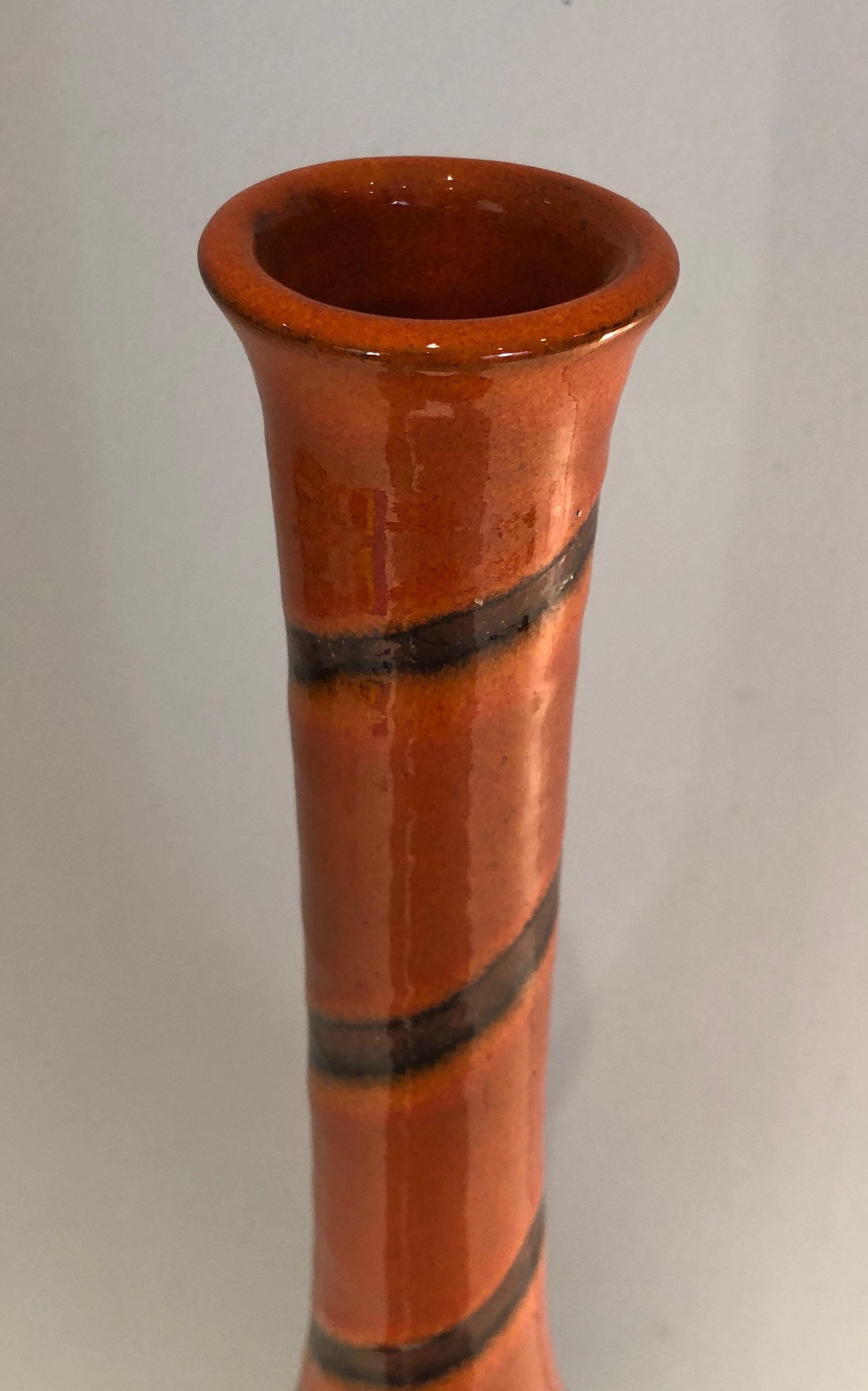 Tall Ceramic Vase in the Red-Orange Tones, French Work, Circa 1950 In Good Condition For Sale In Marcq-en-Barœul, Hauts-de-France
