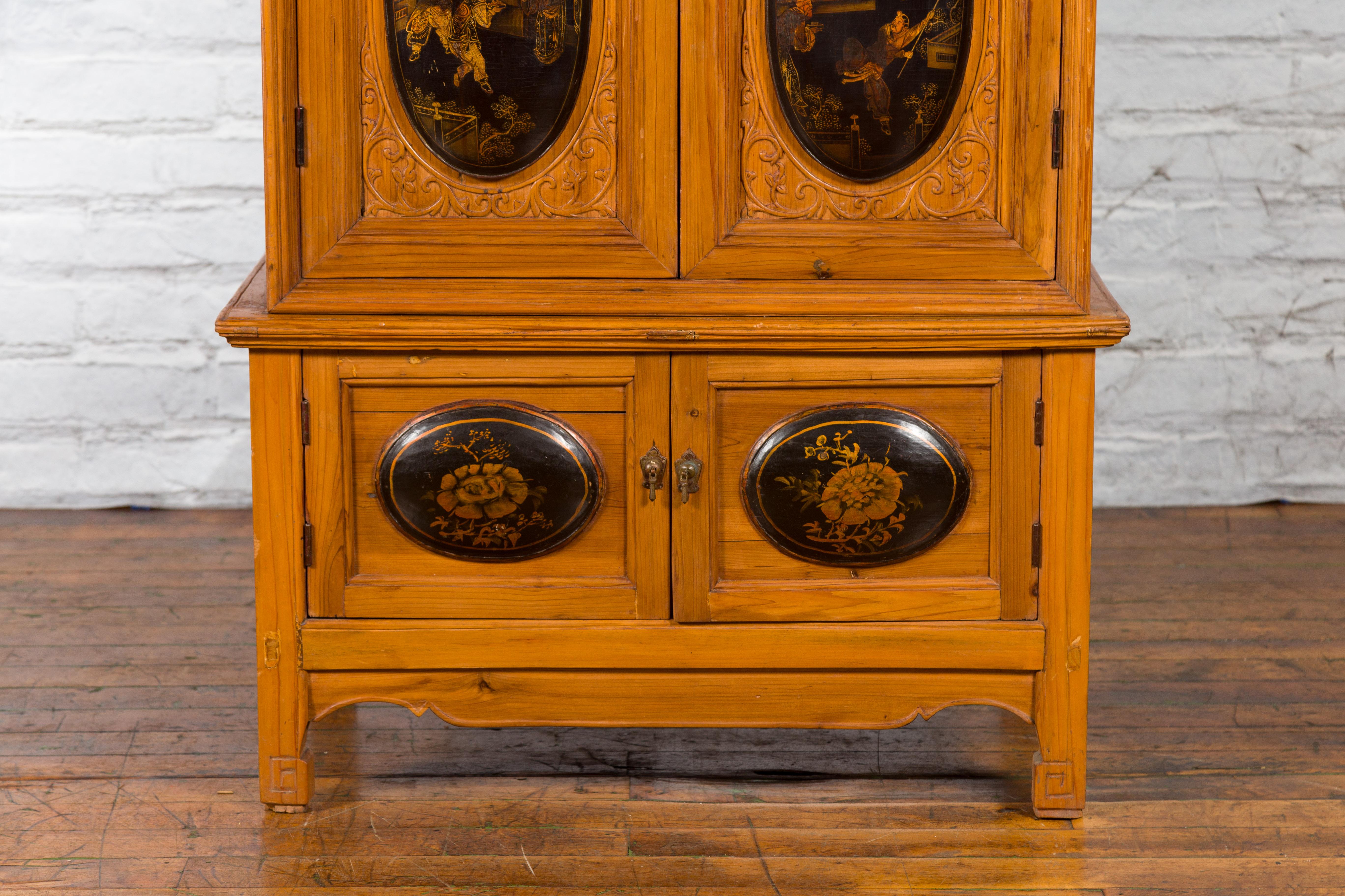 Tall Chinese 19th Century Qing Dynasty Wooden Cabinet with Chinoiserie Panels For Sale 3