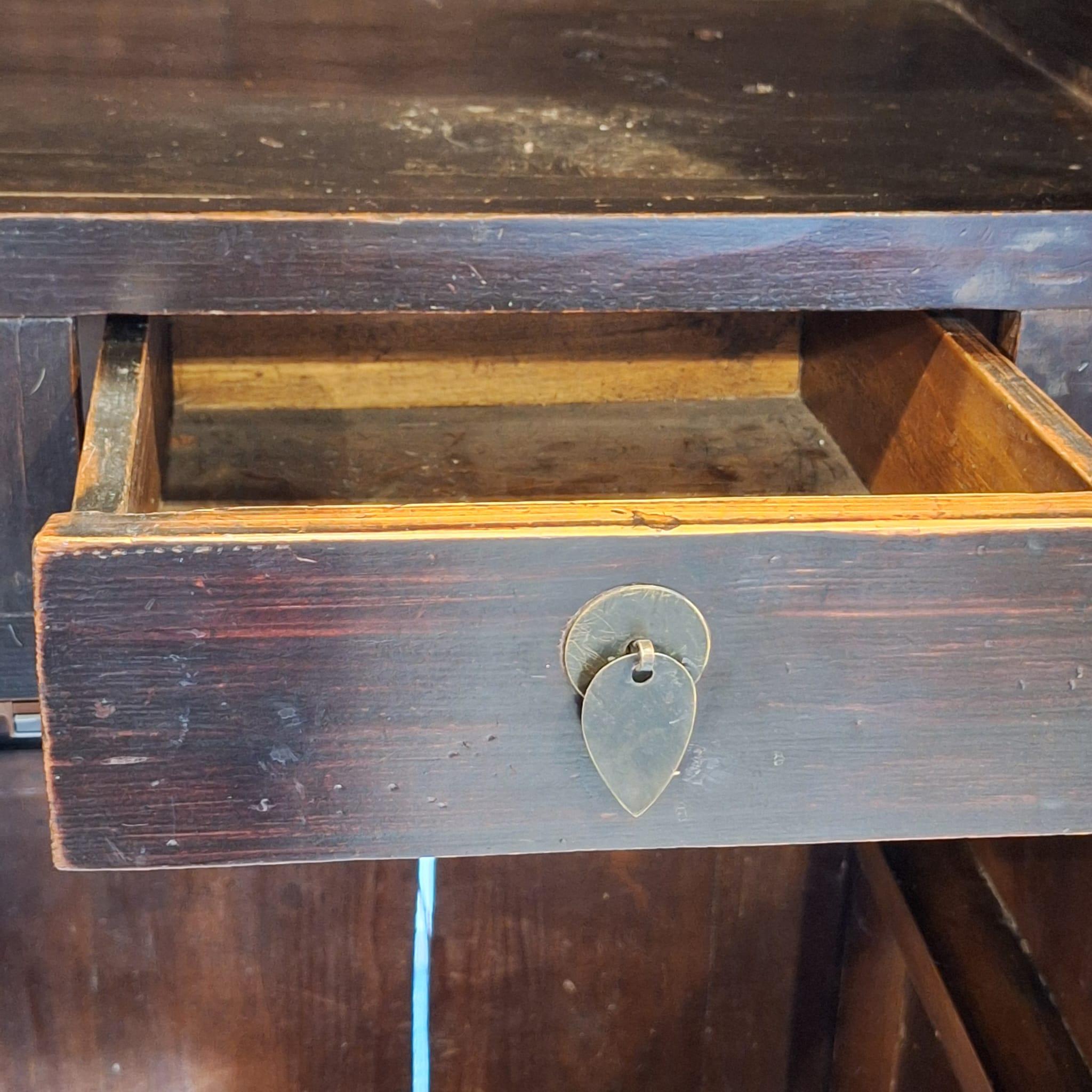 XIX secolo Mobile da sposa cinese alto con motivi rurali in vendita