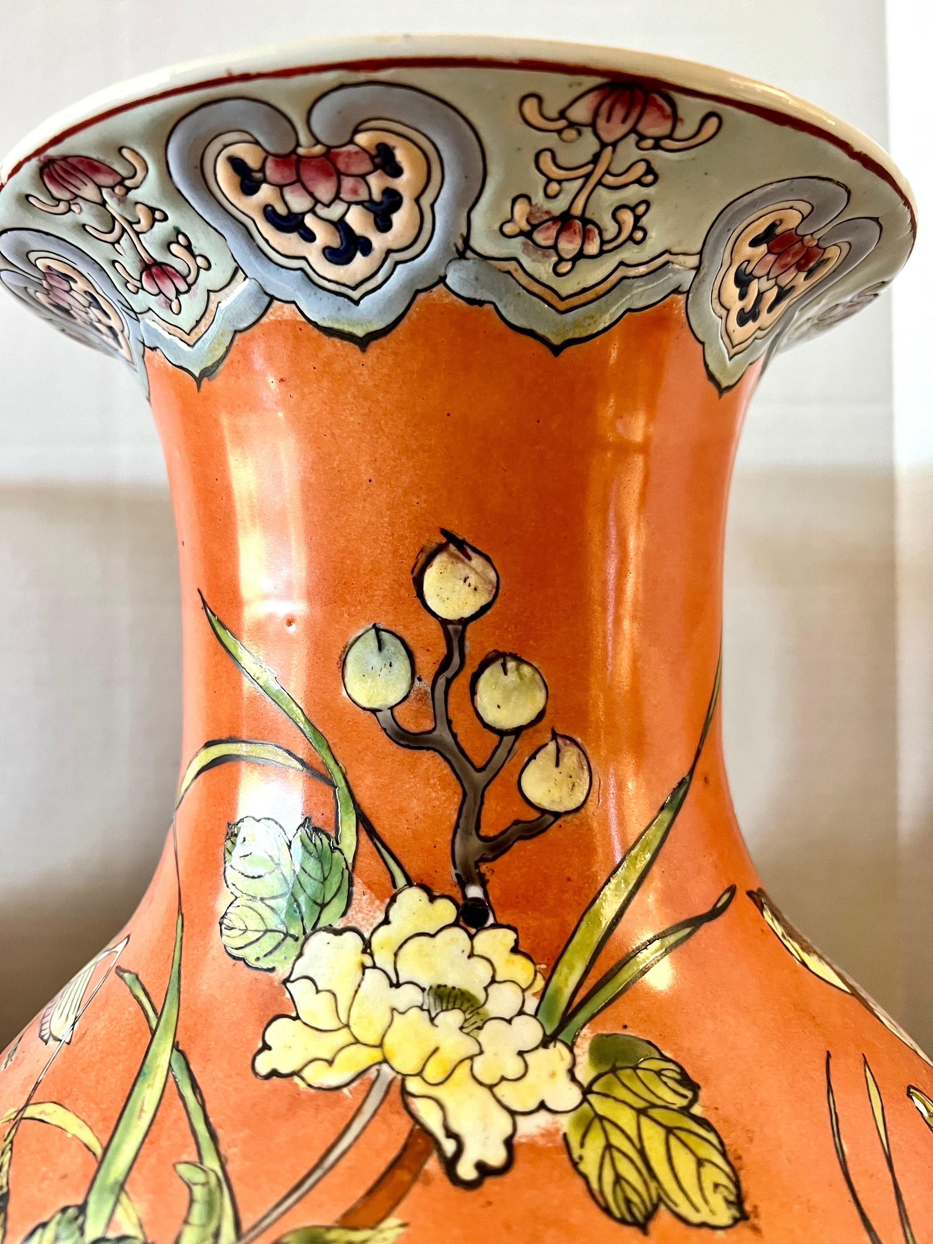 Tall Chinese Famille Rose Porcelain Urns Vases, Pair In Good Condition In West Hartford, CT