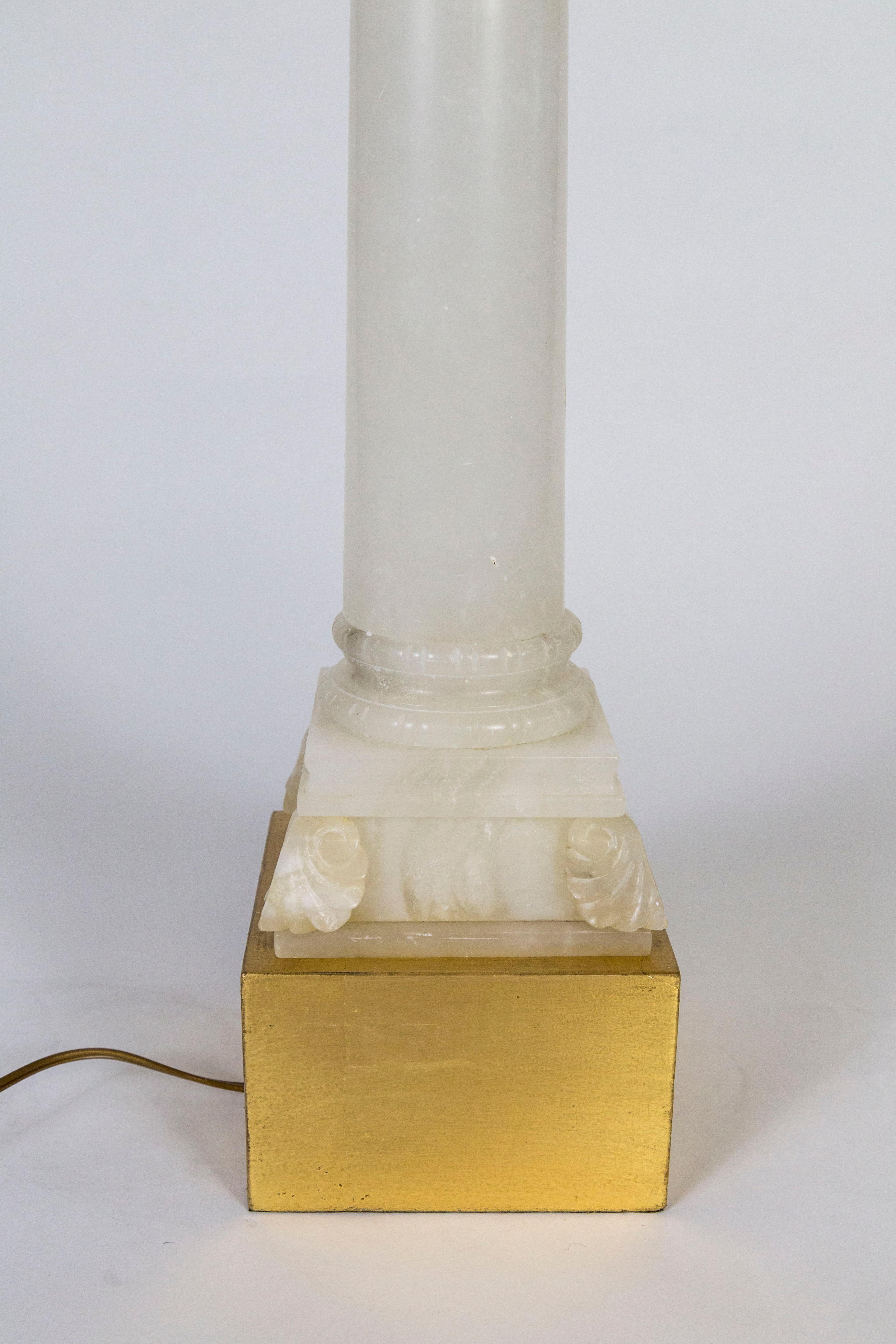 Tall Classical Alabaster Column Lamp w/ Gilded Base In Good Condition For Sale In San Francisco, CA
