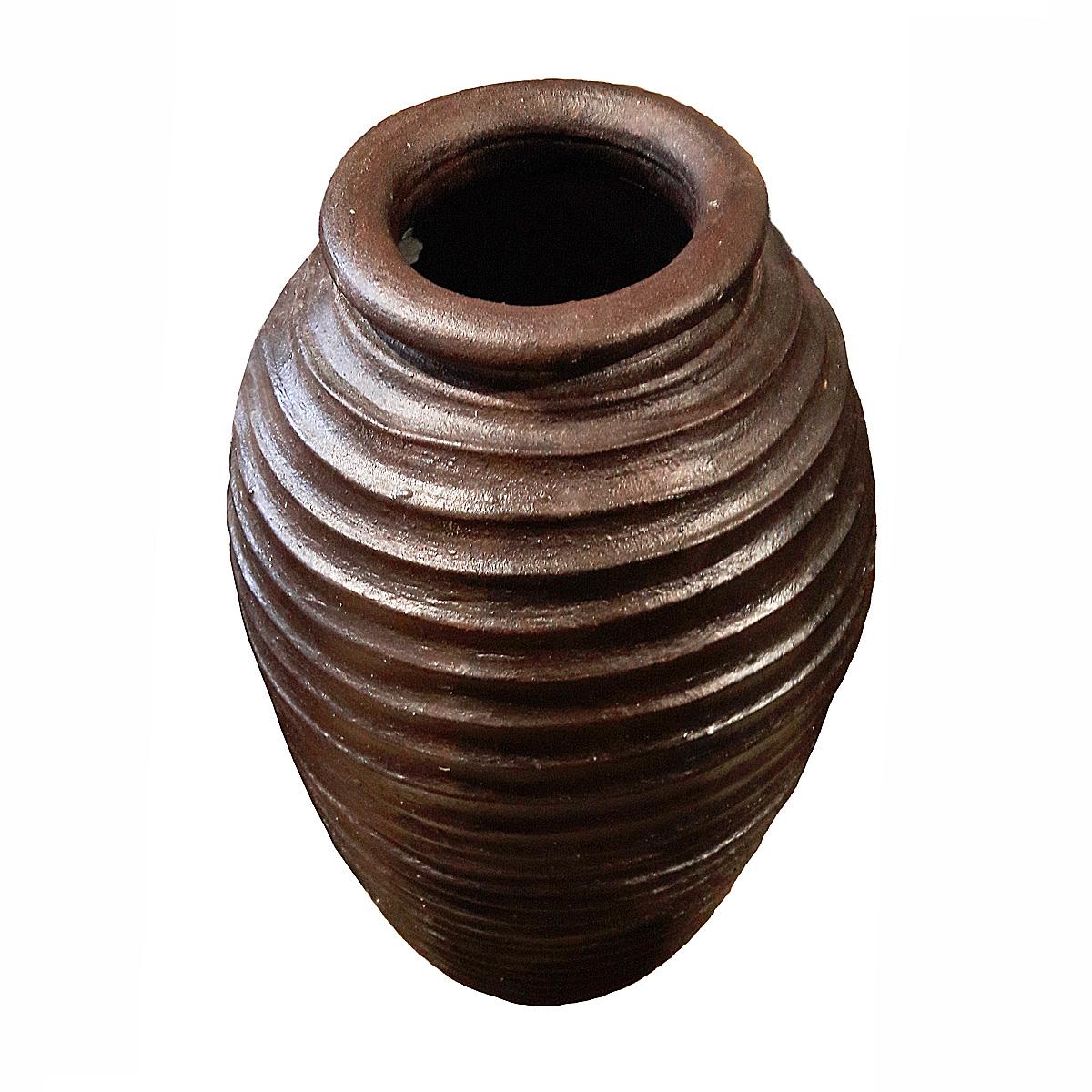 Tall Clay Jar from Indonesia In Good Condition For Sale In New York, NY