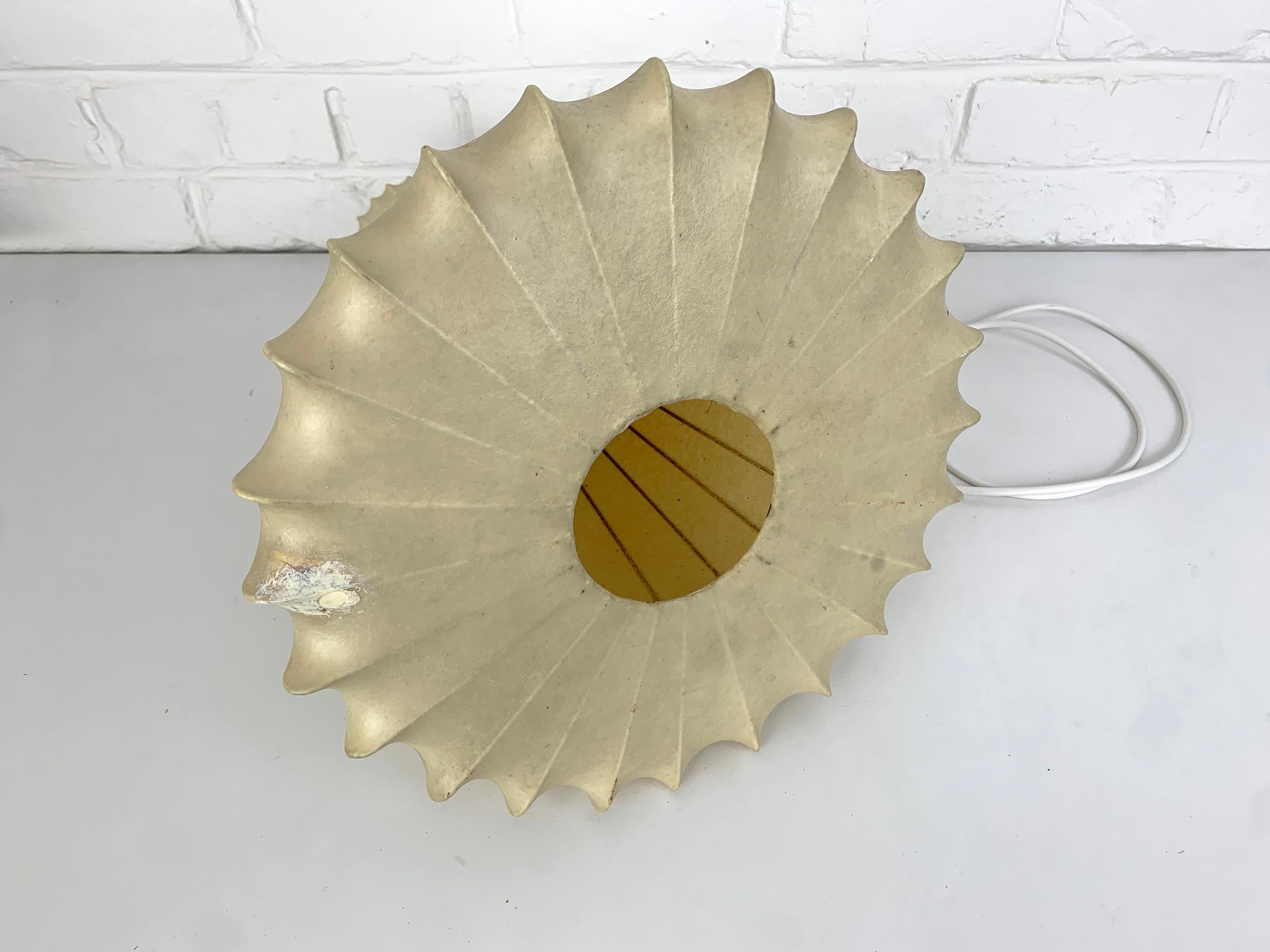 Tall Cocoon Pendant light, Friedel Wauer for Goldkant Leuchten, 1960s For Sale 8