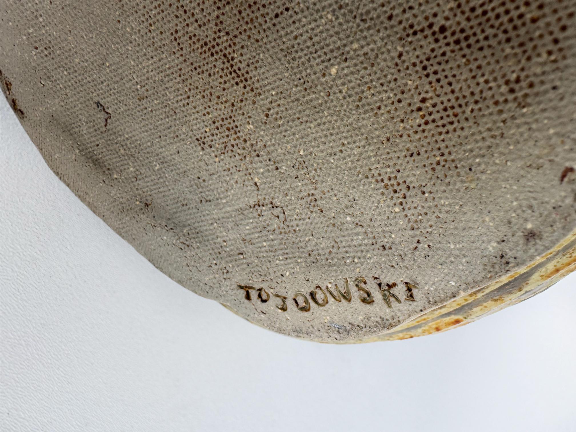 Große Spule Töpferei Drizzle Glasur Hand gebaut Vase signiert Tojoowski 2001 (21. Jahrhundert und zeitgenössisch) im Angebot