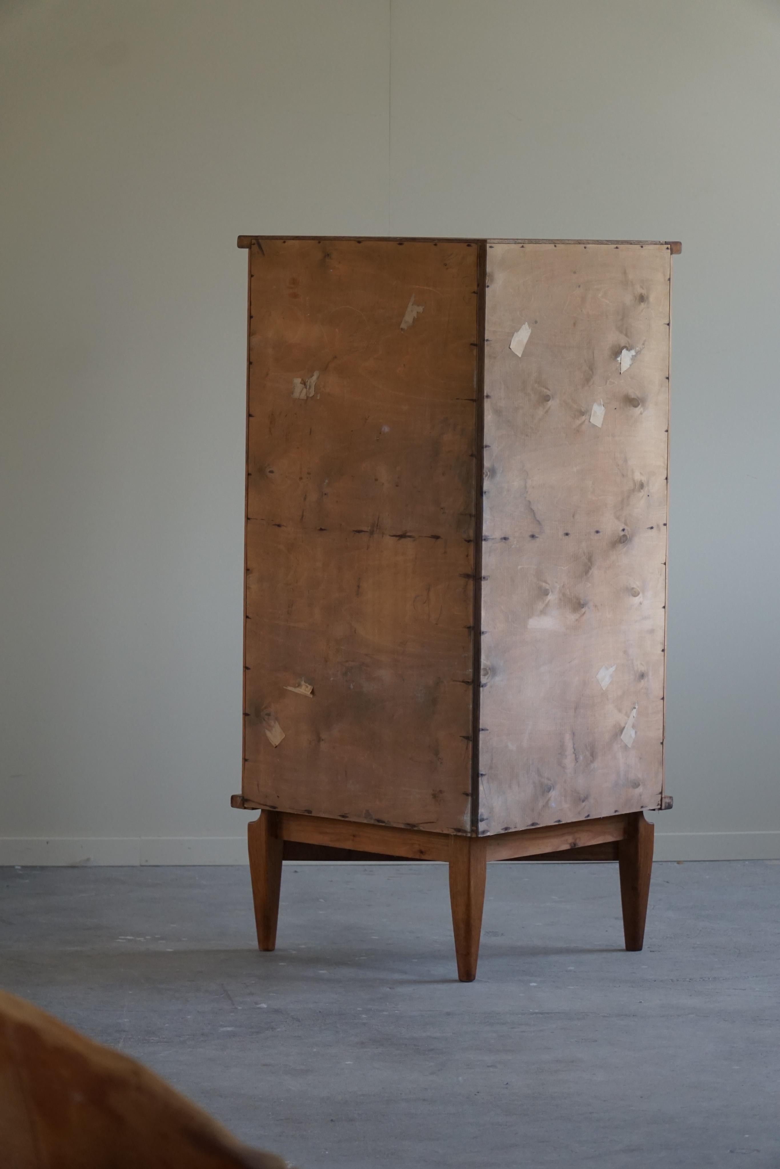 Tall Corner Cabinet in Oak & Glass by Henning Kjærnulf, Mid Century, 1960s For Sale 3