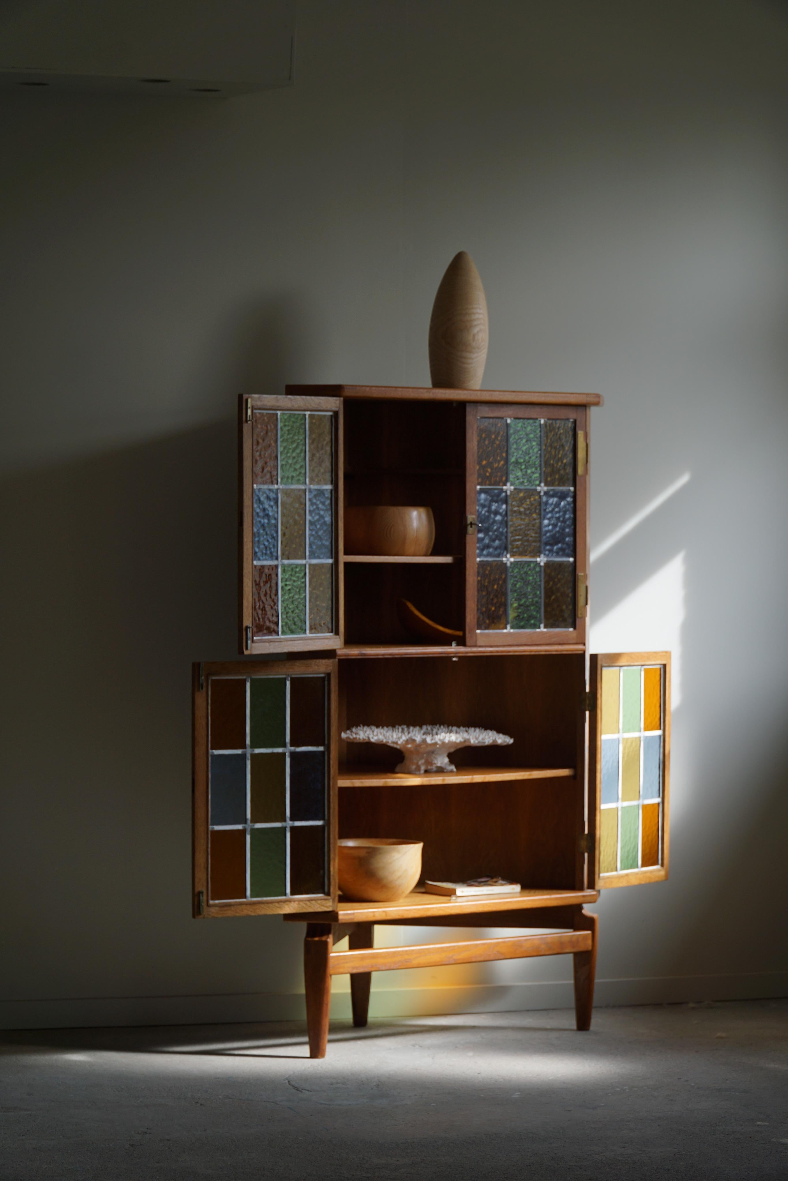 Mid-Century Modern Tall Corner Cabinet in Oak & Glass by Henning Kjærnulf, Mid Century, 1960s For Sale