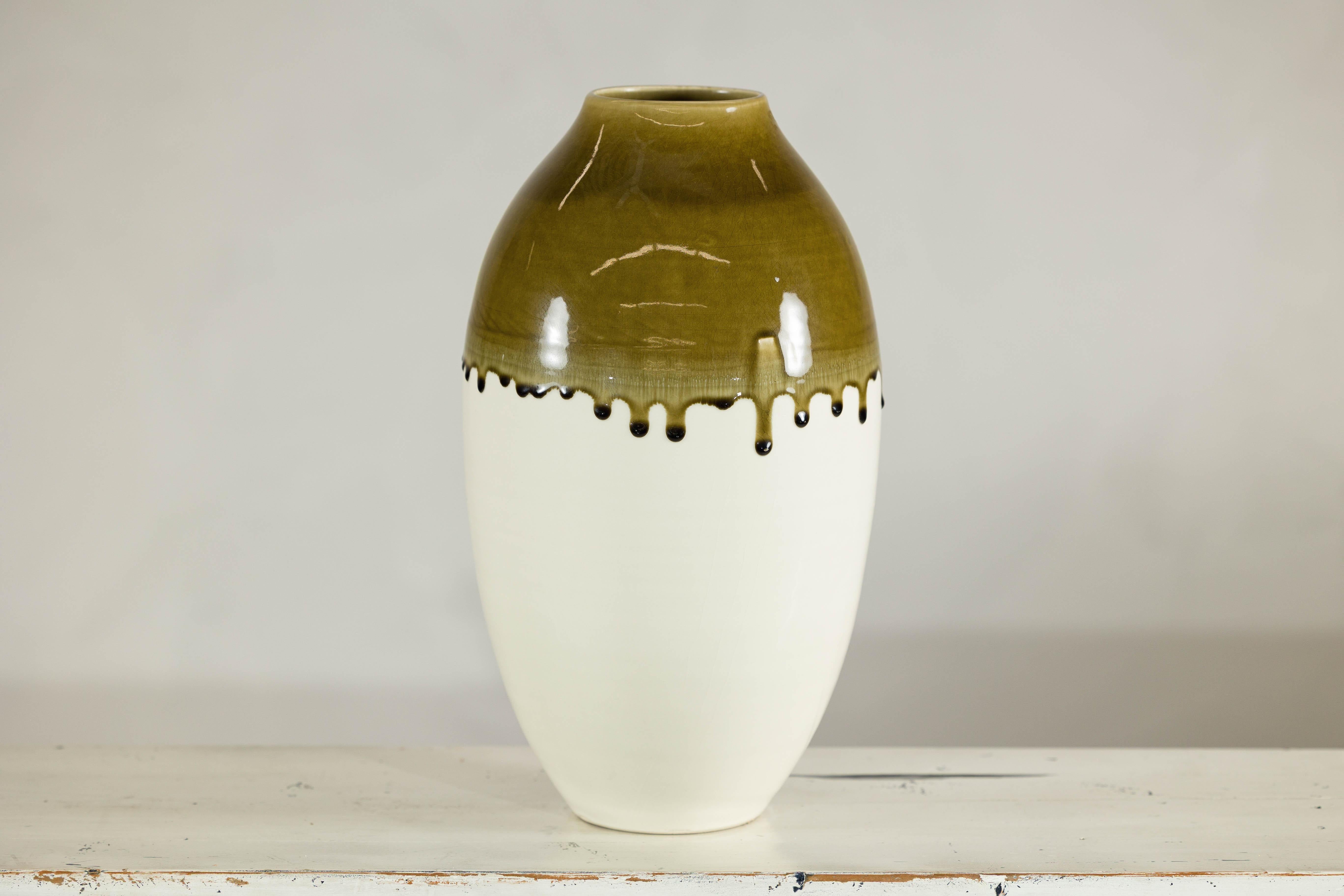Tall Cream and Olive Glazed Artisan Vase with Expressive Drip Rim In condizioni buone in vendita a Yonkers, NY