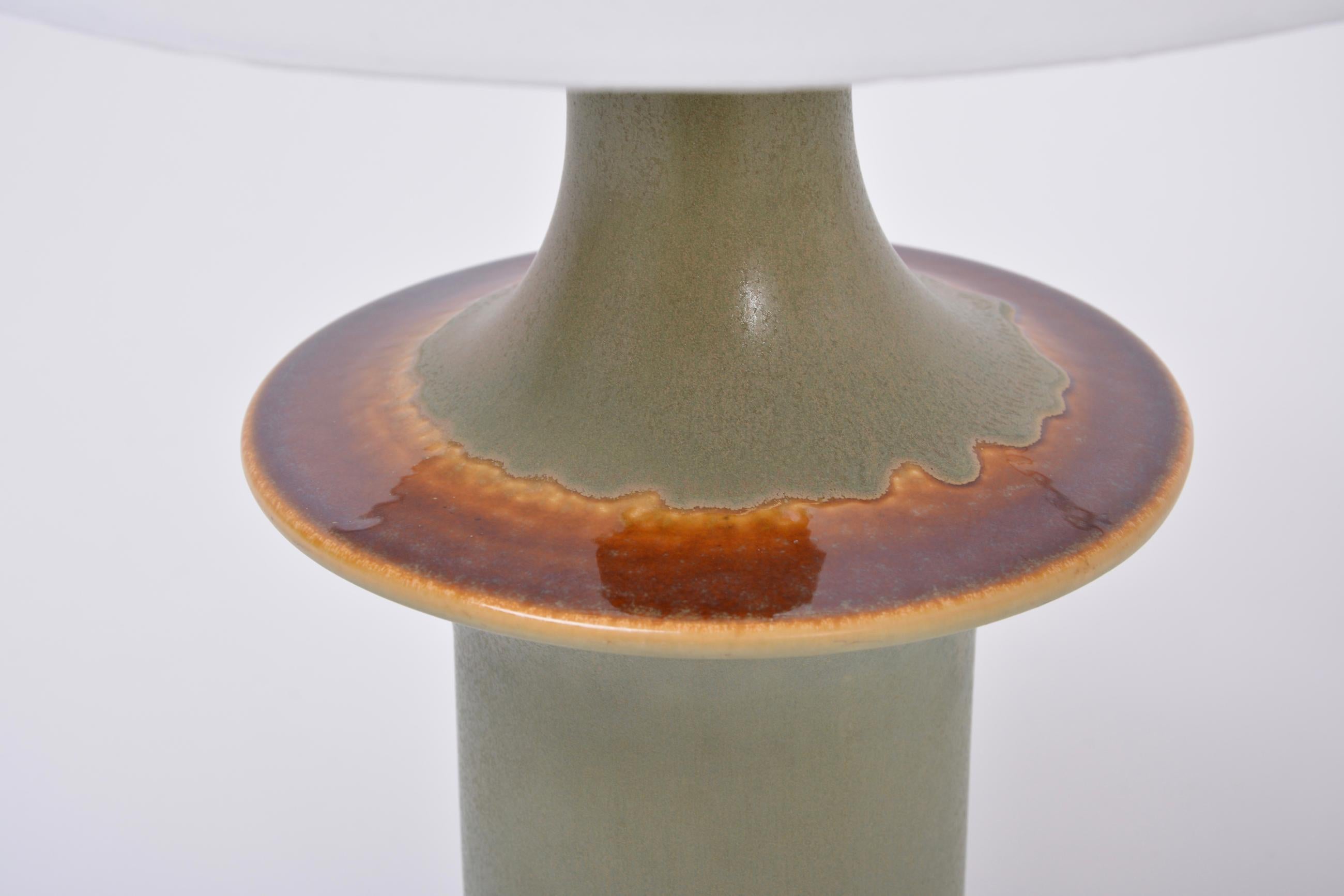 Tall Danish Mid-Century Modern Ceramic Table Lamp by Soholm In Good Condition For Sale In Berlin, DE