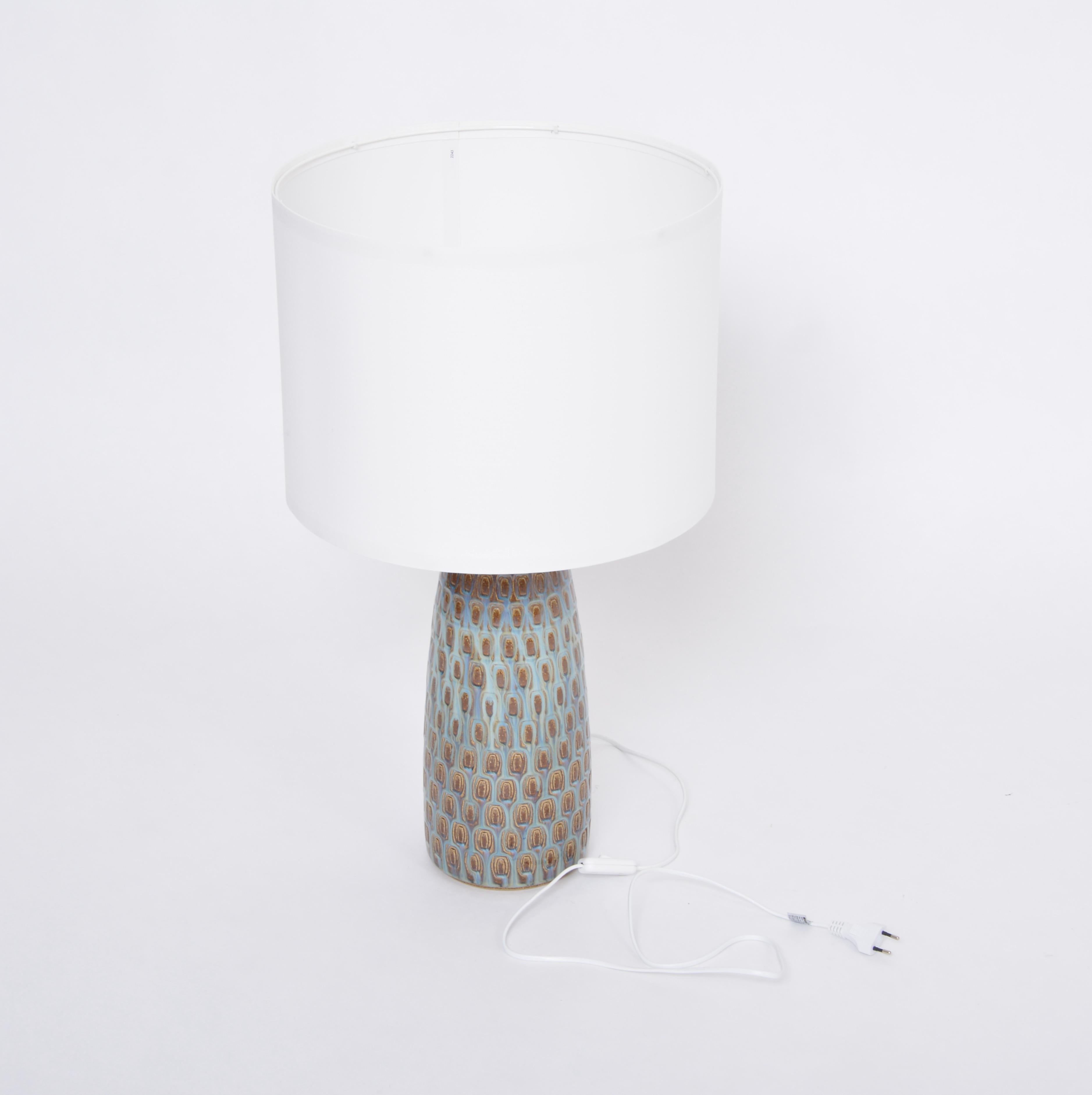 20th Century Tall Danish Mid-Century Modern Ceramic Table Lamp Model 3017 by Soholm For Sale