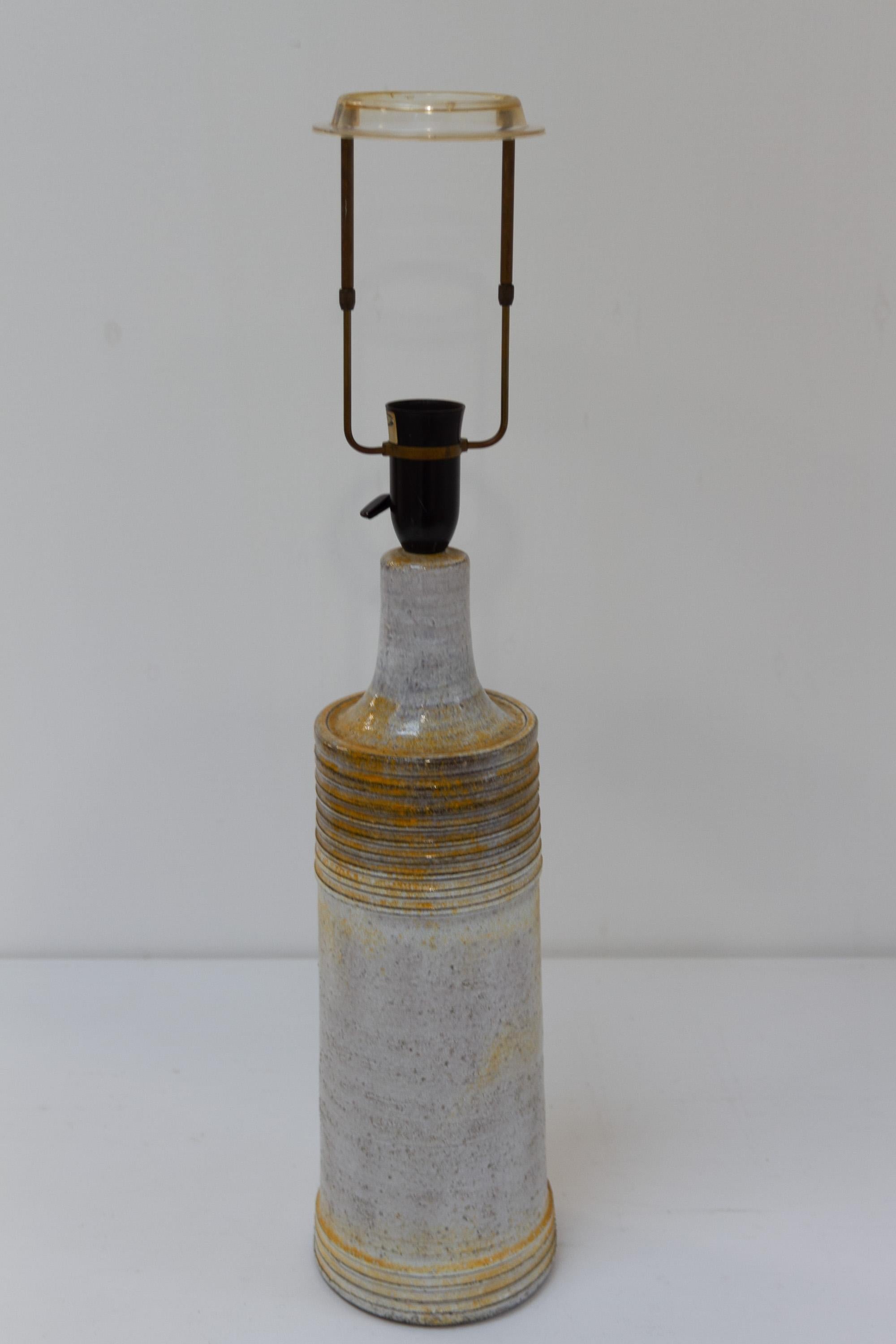 Grande lampe de table danoise en grès du milieu du siècle par Frimann, 1970. en vente 5