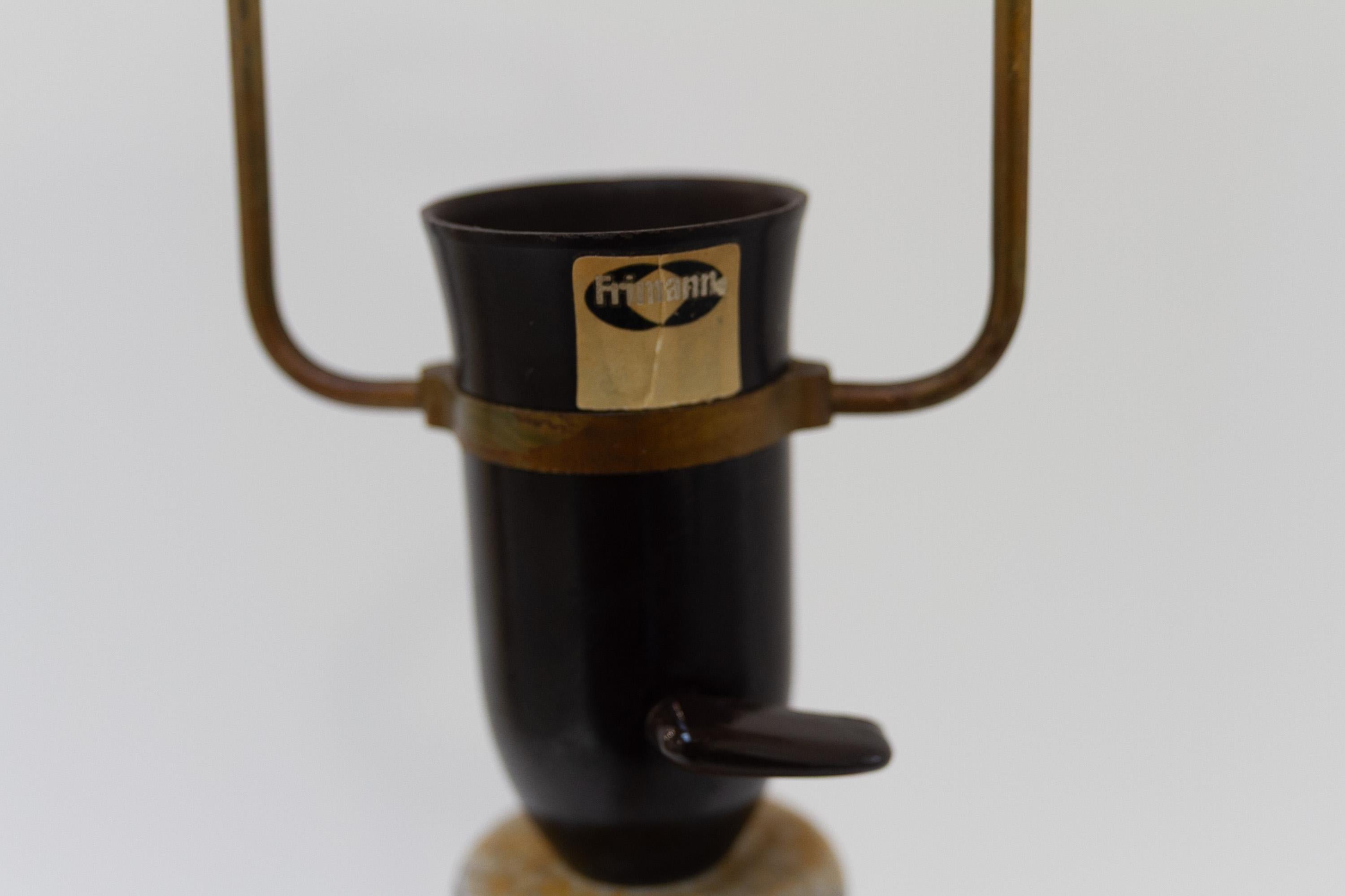 Grande lampe de table danoise en grès du milieu du siècle par Frimann, 1970. en vente 7