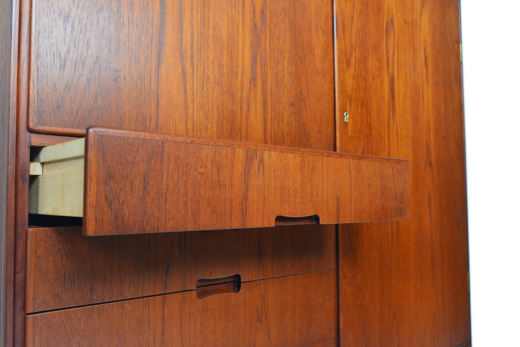 Tall Danish Modern Teak and Oak Cupboard with Bar In Good Condition In Berkeley, CA