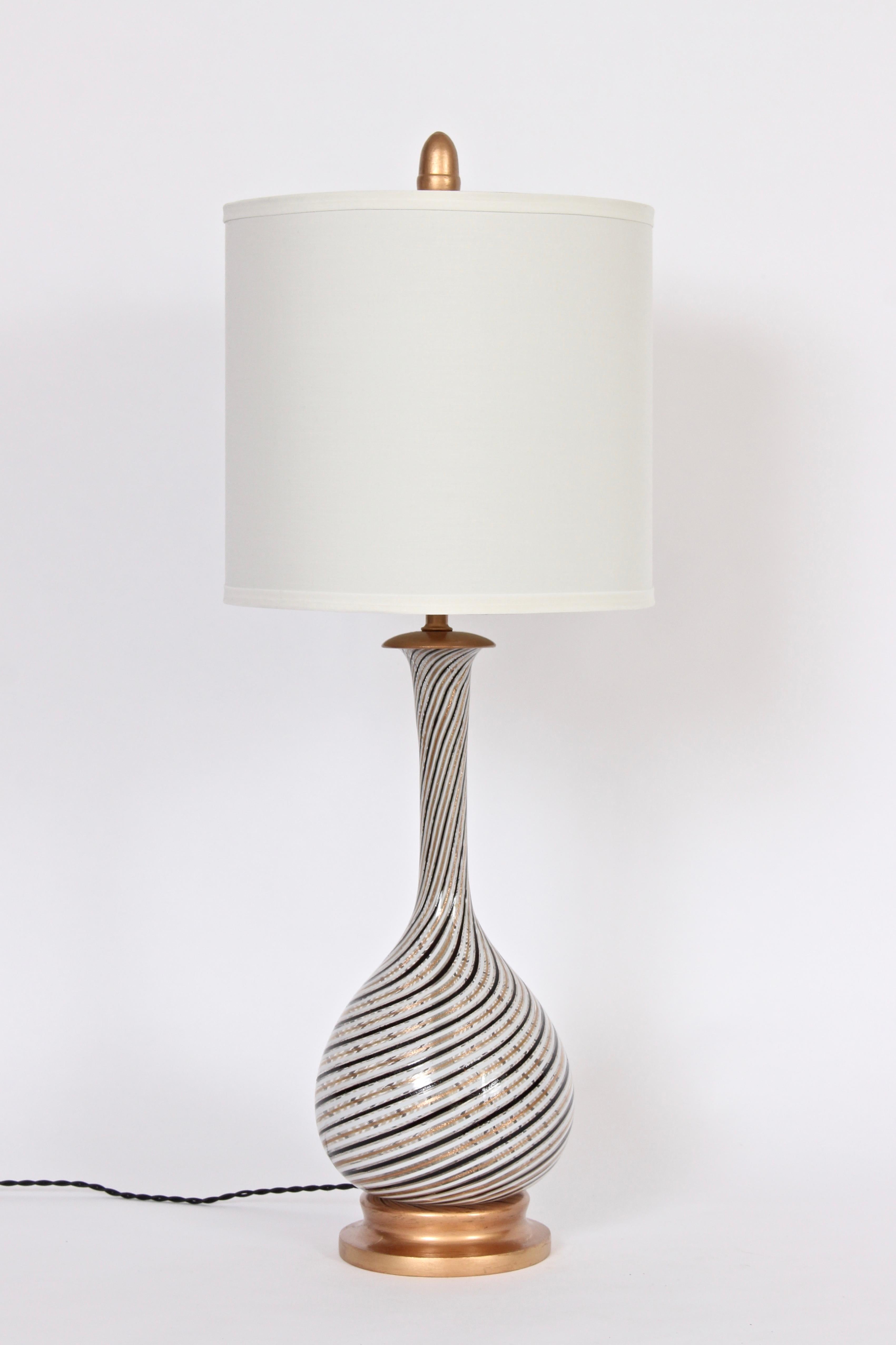 Grande lampe de bureau en verre « Swirl » de Dino Martens Aureliano Toso noir, blanc et cuivre en vente 2