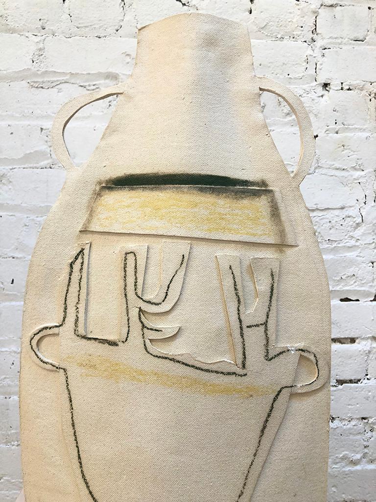 Tall Double-Handled Painted Porcelain Flat Vase by Alison Owen (Handgefertigt) im Angebot