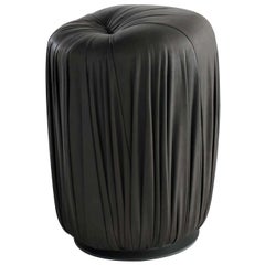 Pouf « Tall Drapè » de Bartoli Design
