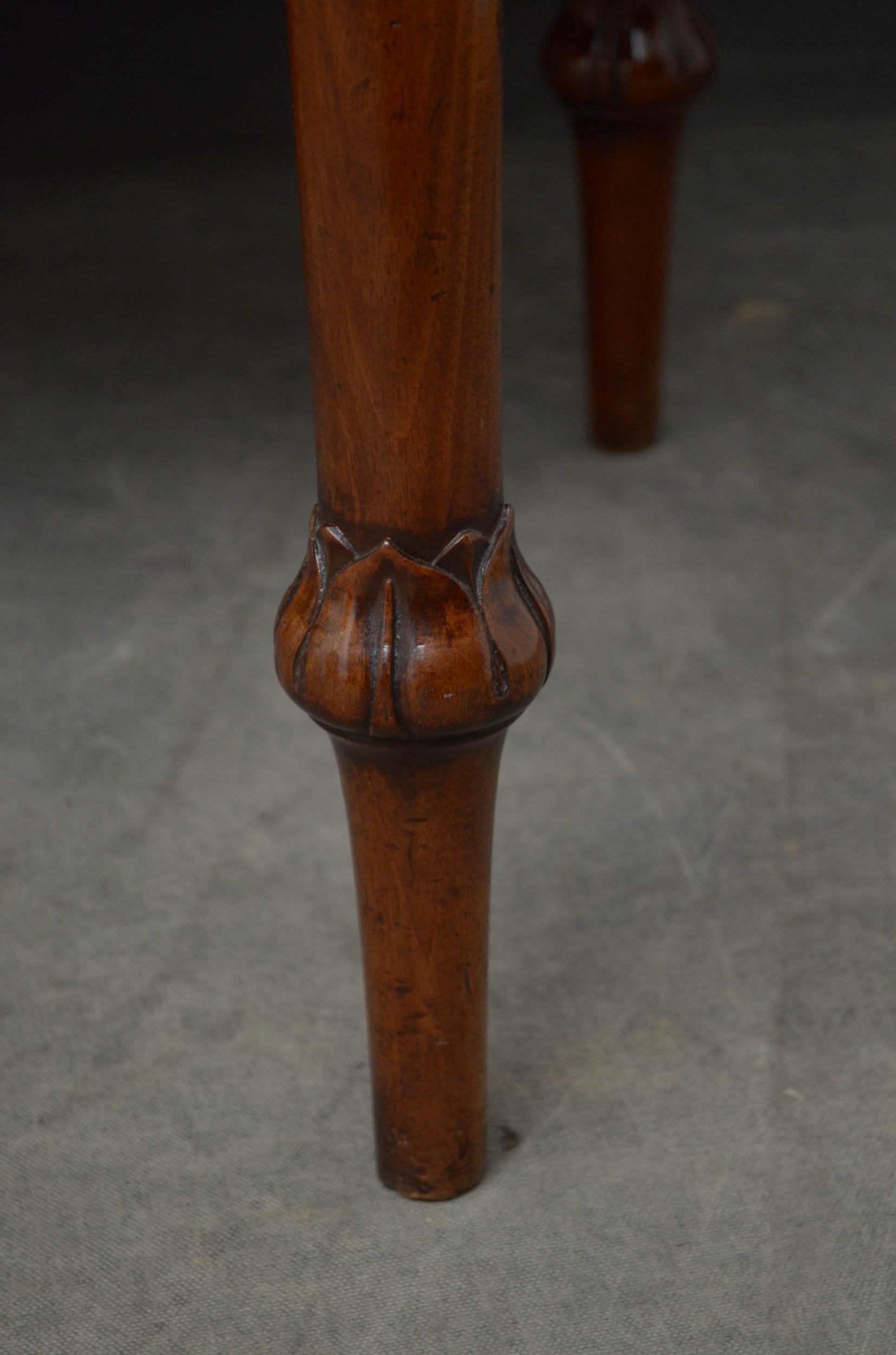 Tall Early Victorian Mahogany Table For Sale 8