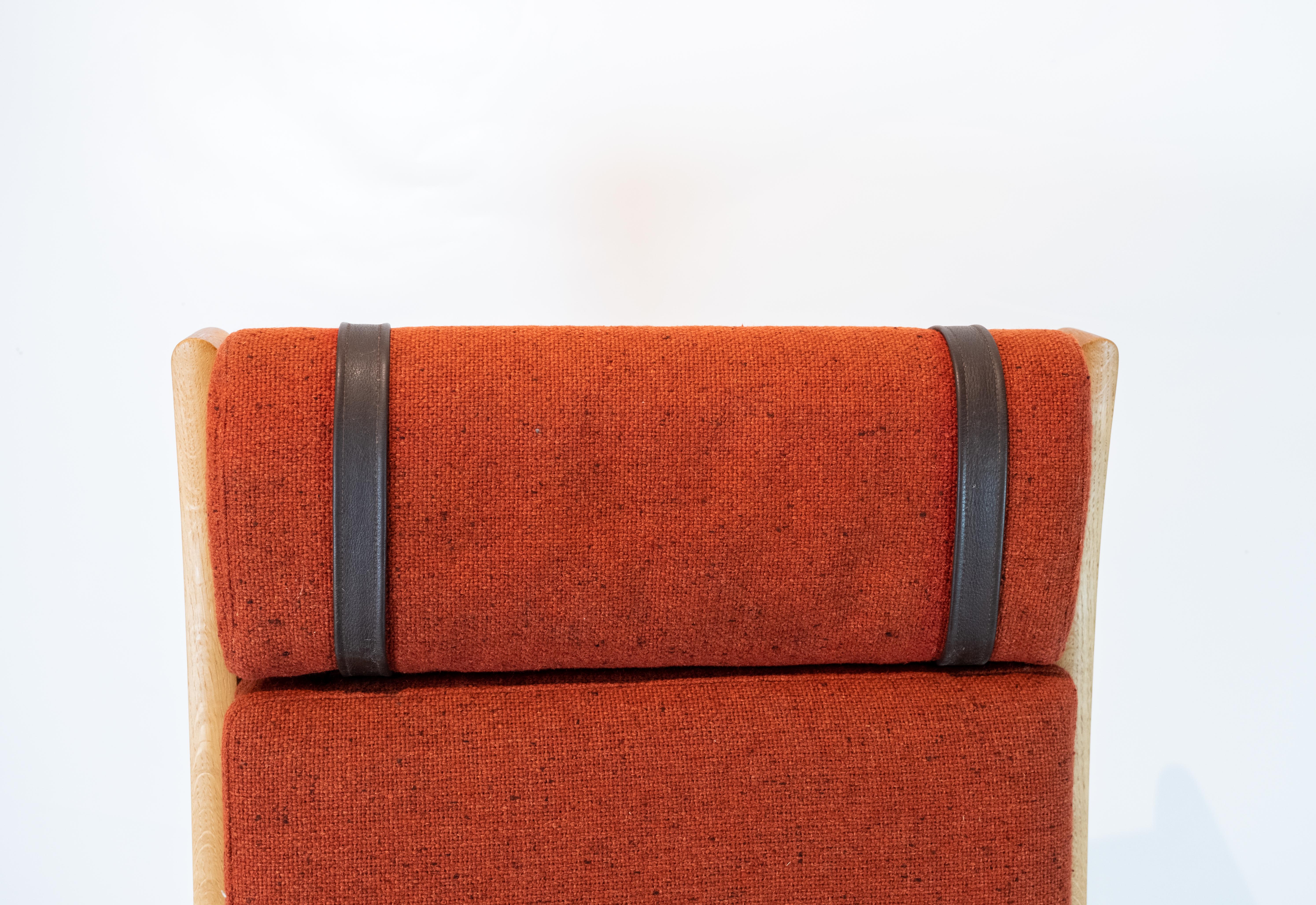 High Armchair Made In Oak & Red Wool By Hans J. Wegner For Getama From 1960s For Sale 4