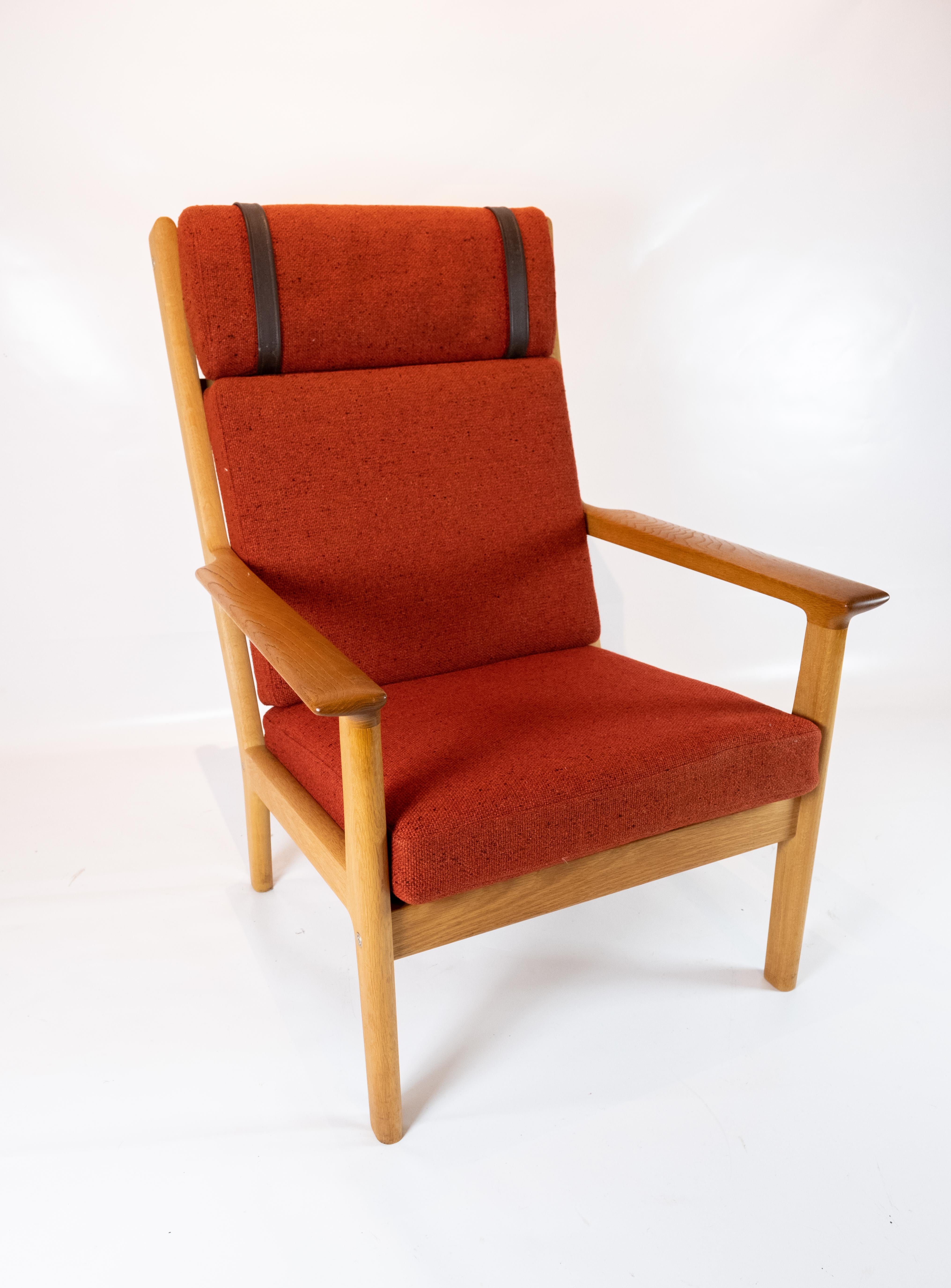 Tall Easy Chair in Oak and Red Wool Fabric by Hans J. Wegner and GETAMA For Sale 5