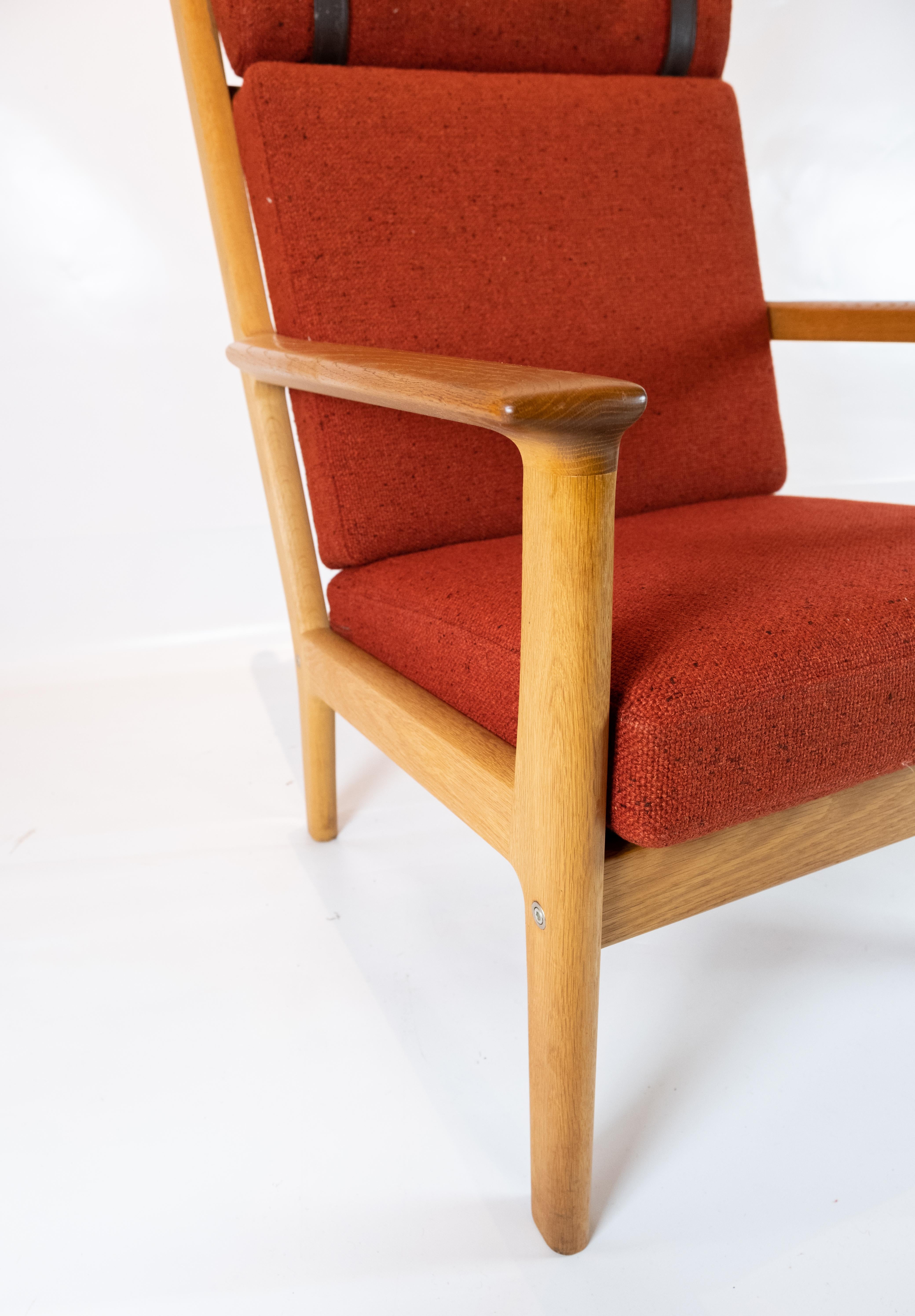 Tall Easy Chair in Oak and Red Wool Fabric by Hans J. Wegner and GETAMA For Sale 2