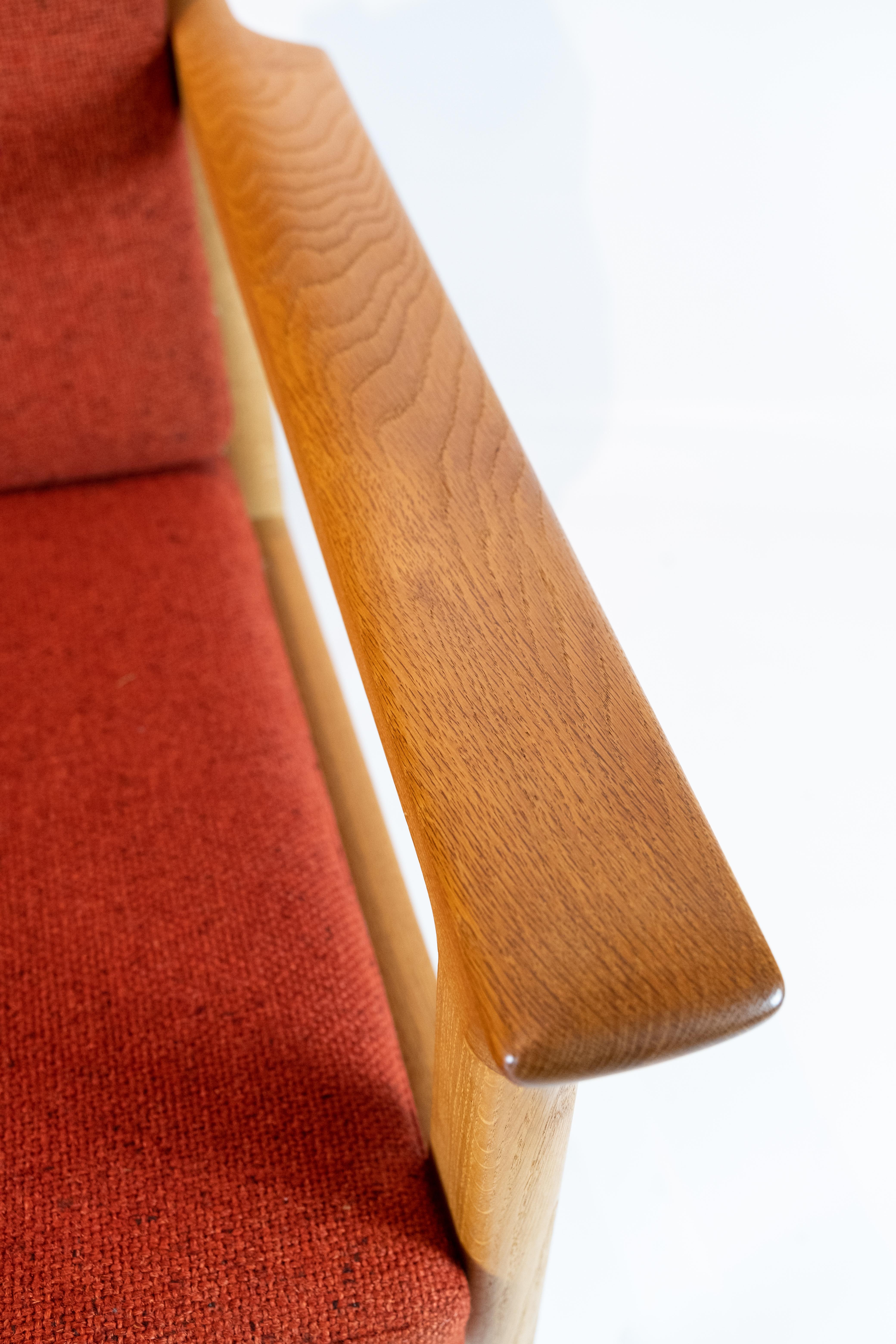 Tall Easy Chair in Oak and Red Wool Fabric by Hans J. Wegner and GETAMA For Sale 3