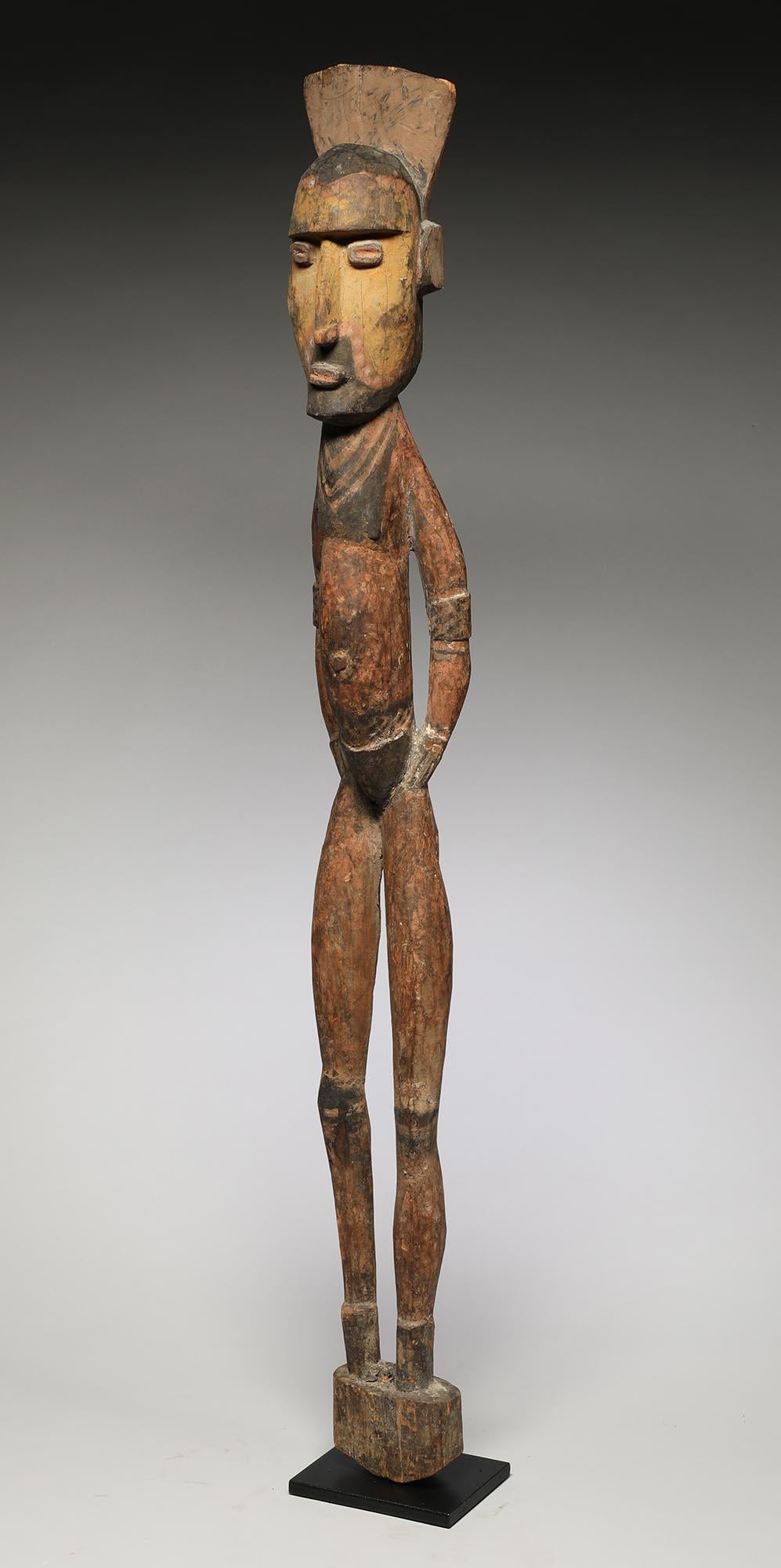 Papua New Guinean Tall Elegant Maprik Standing Wood Figure from Papua New Guinea, Mid-20th Century